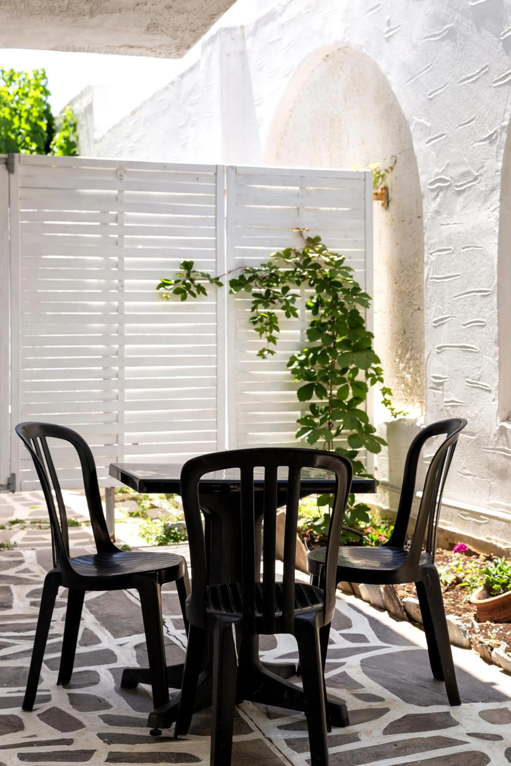 Garden in Stratos Apartments & Studios