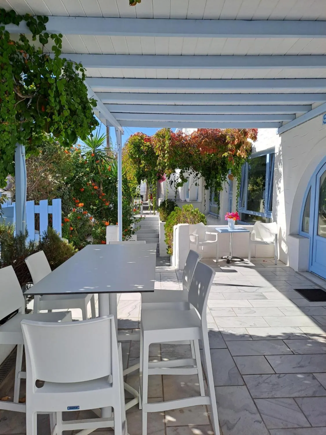 Garden in Stratos Apartments & Studios