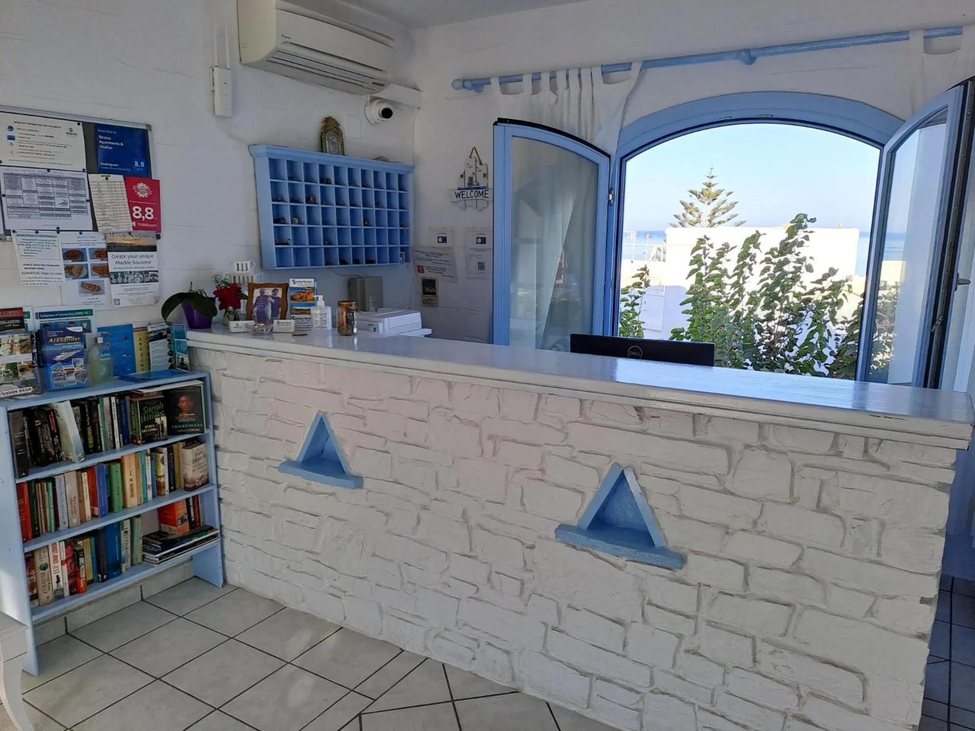 Library in Stratos Apartments & Studios