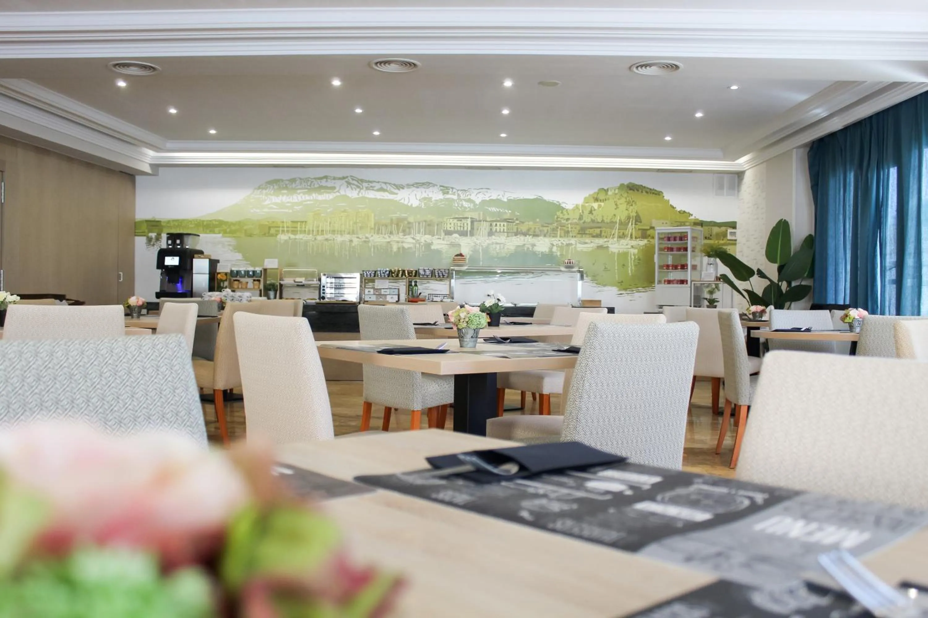 Dining area in Hotel MR Costa Blanca