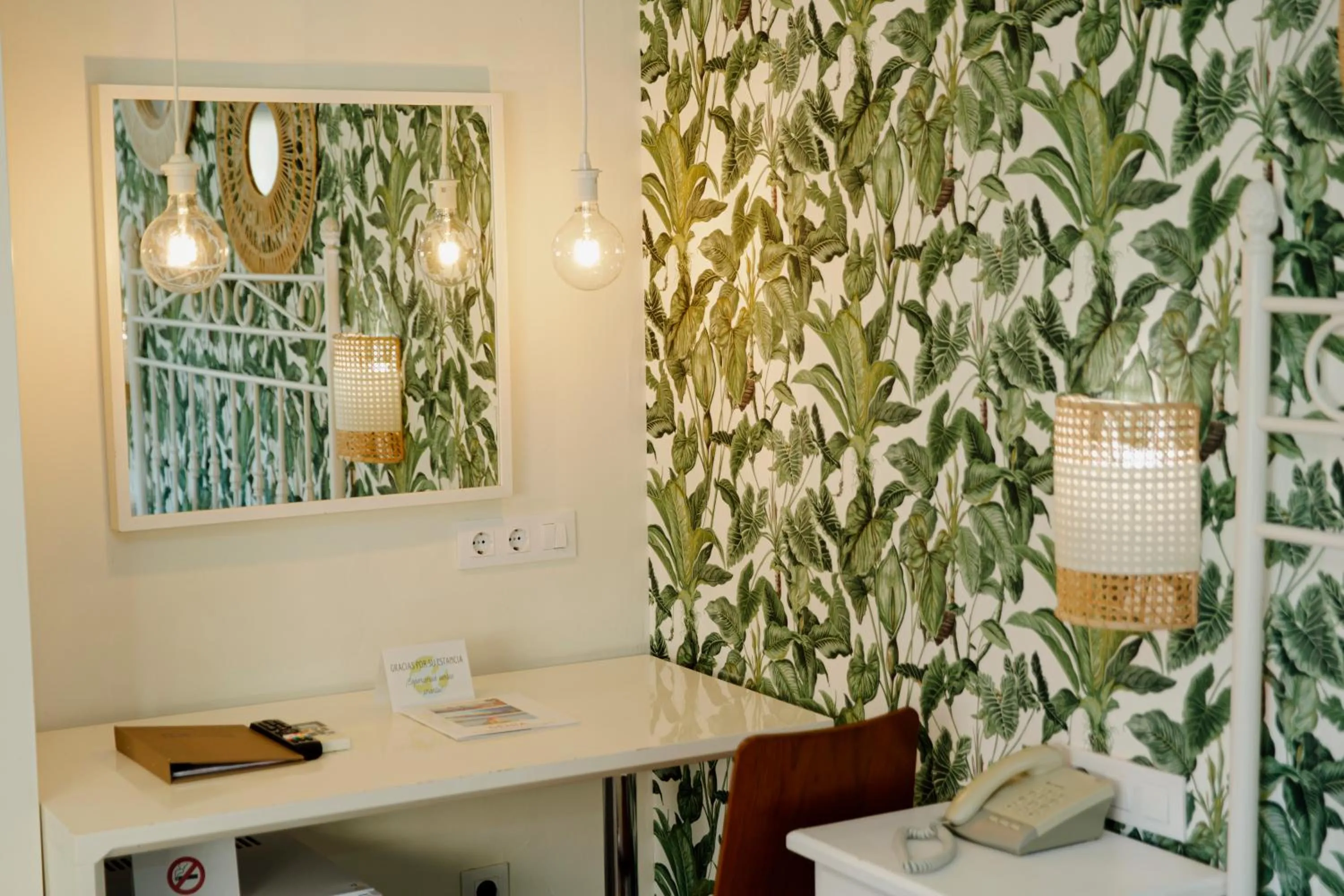 Photo of the whole room in Hotel MR Costa Blanca