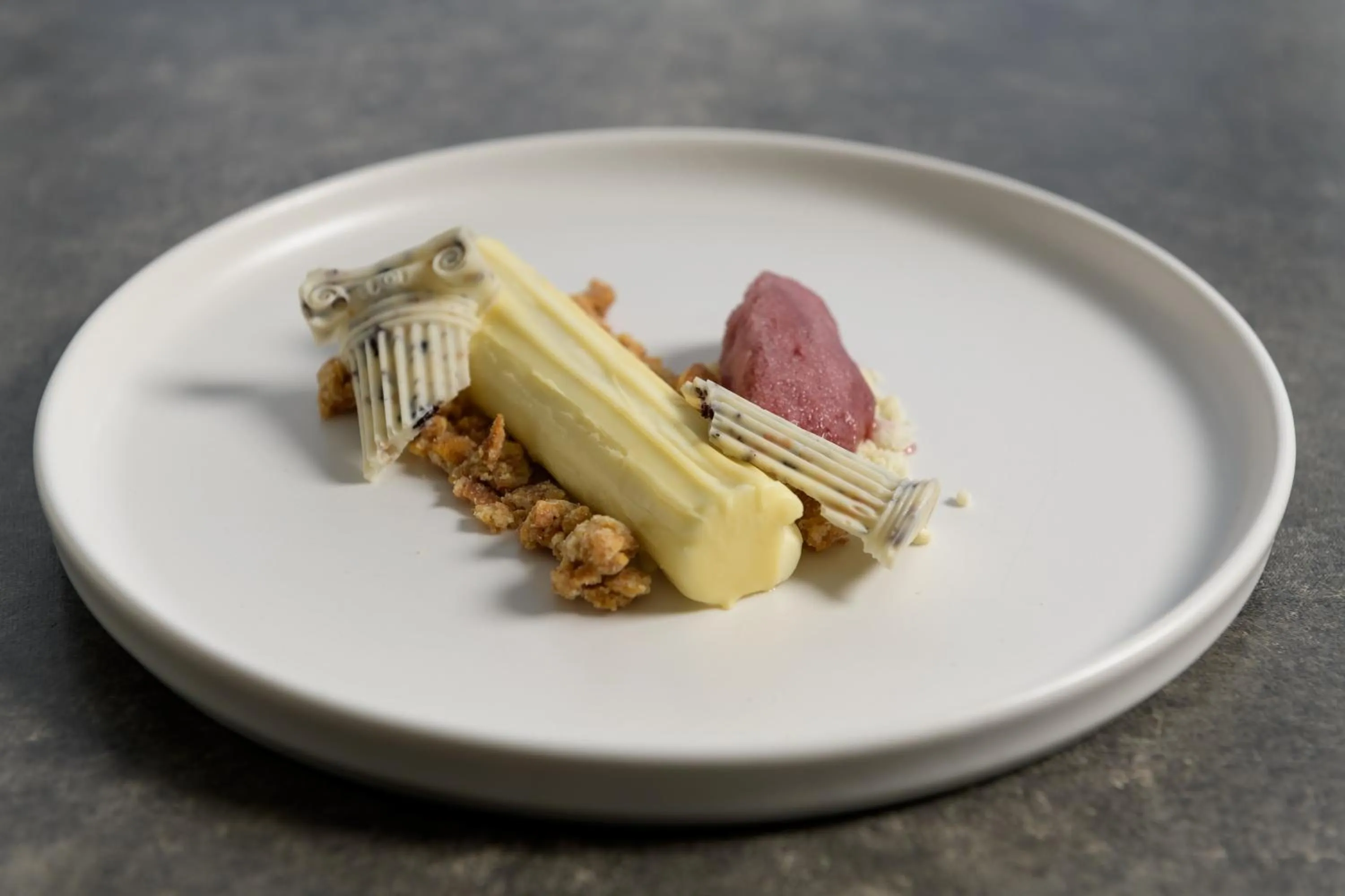 Food in Diamond Deluxe Hotel - Adults Only