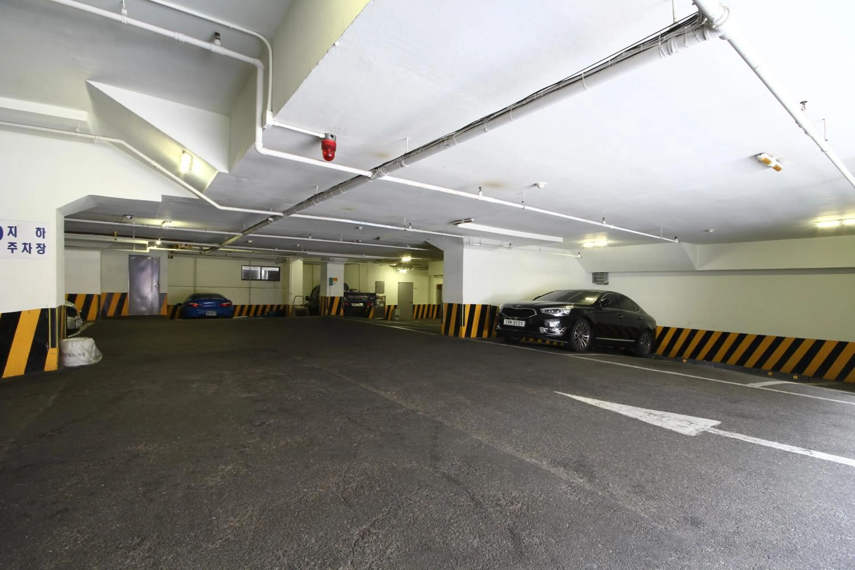 Utopia Tourist Hotel