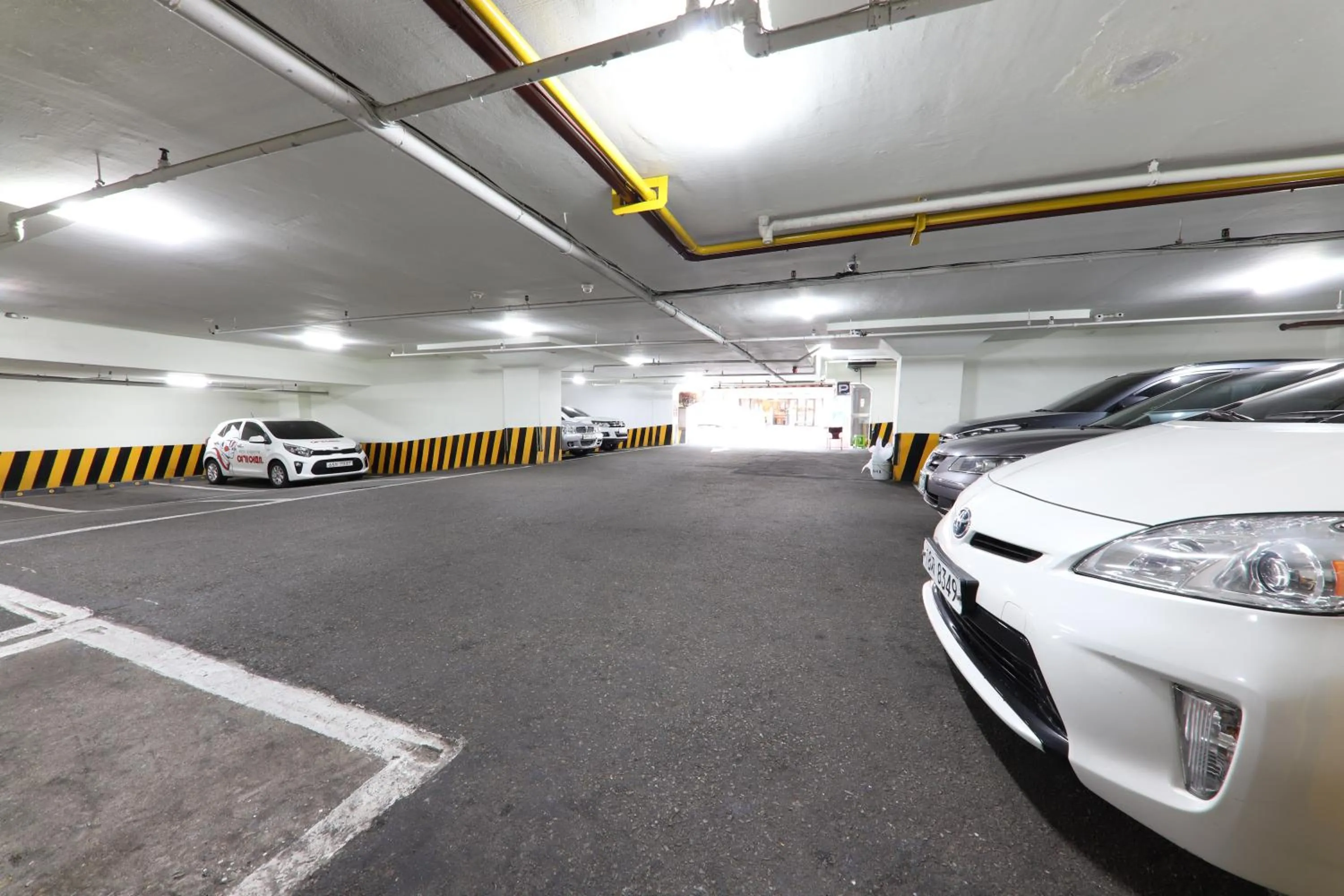 Utopia Tourist Hotel