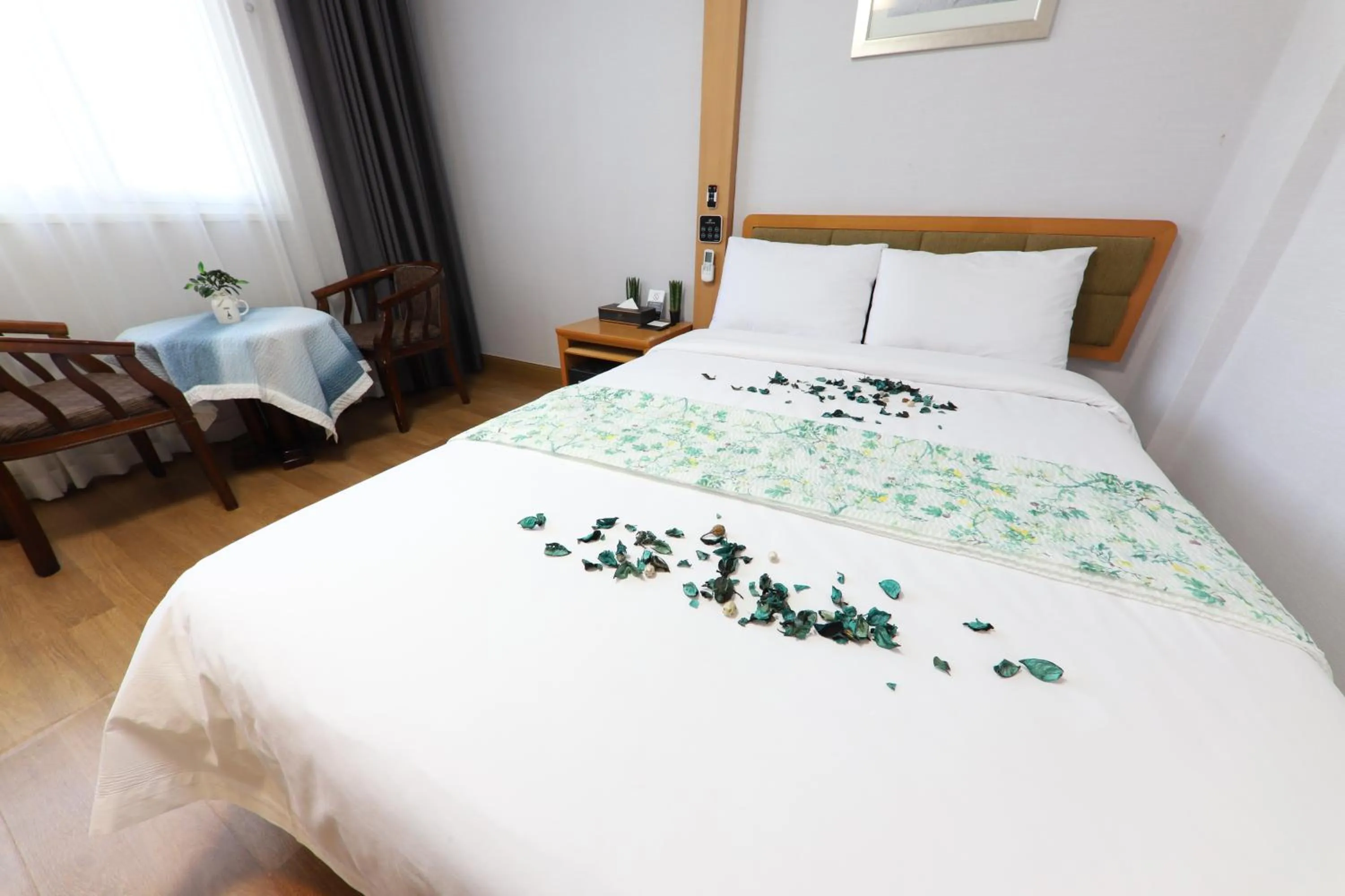 Utopia Tourist Hotel