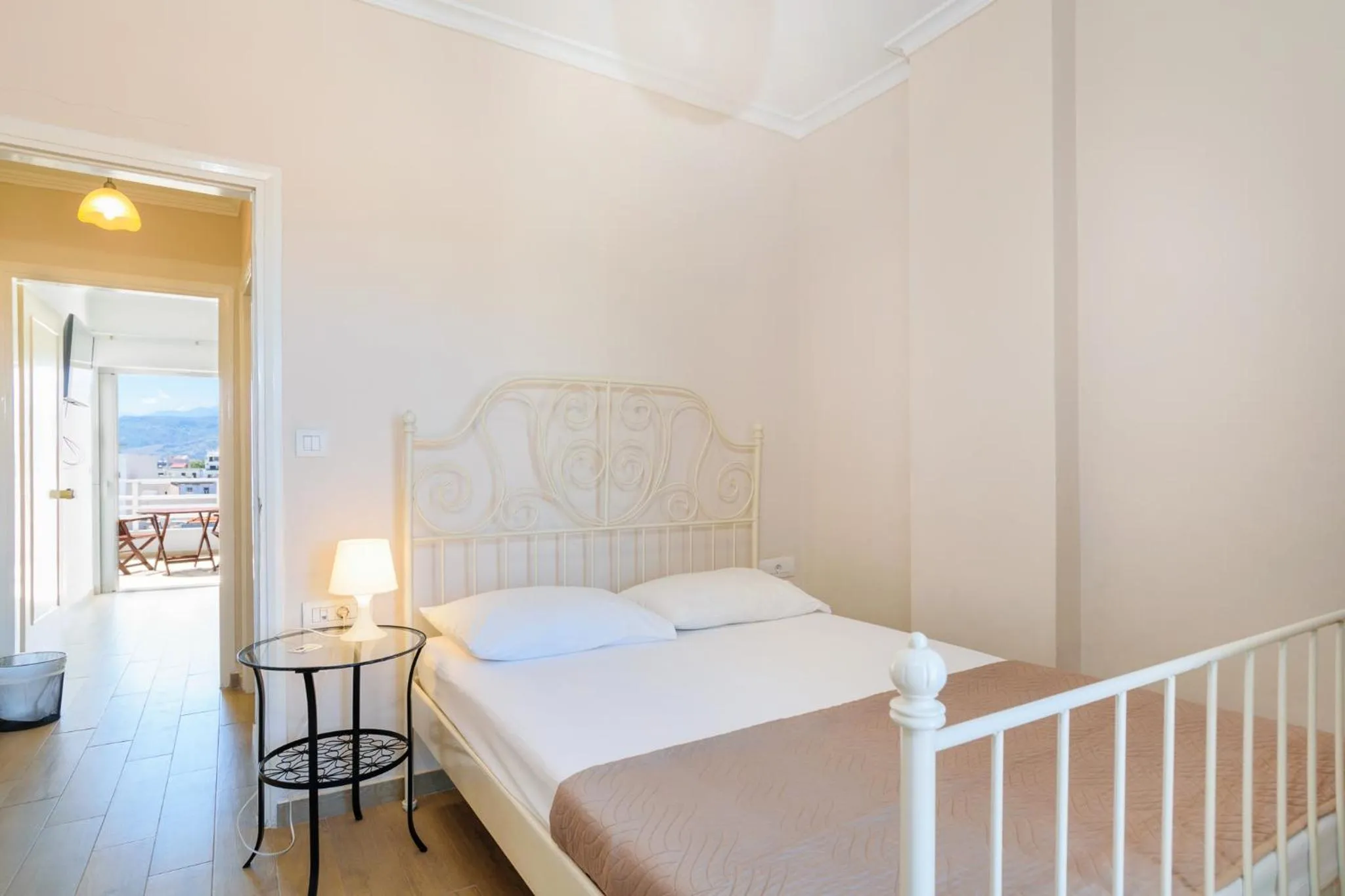 Bed in Archontiki City Hotel