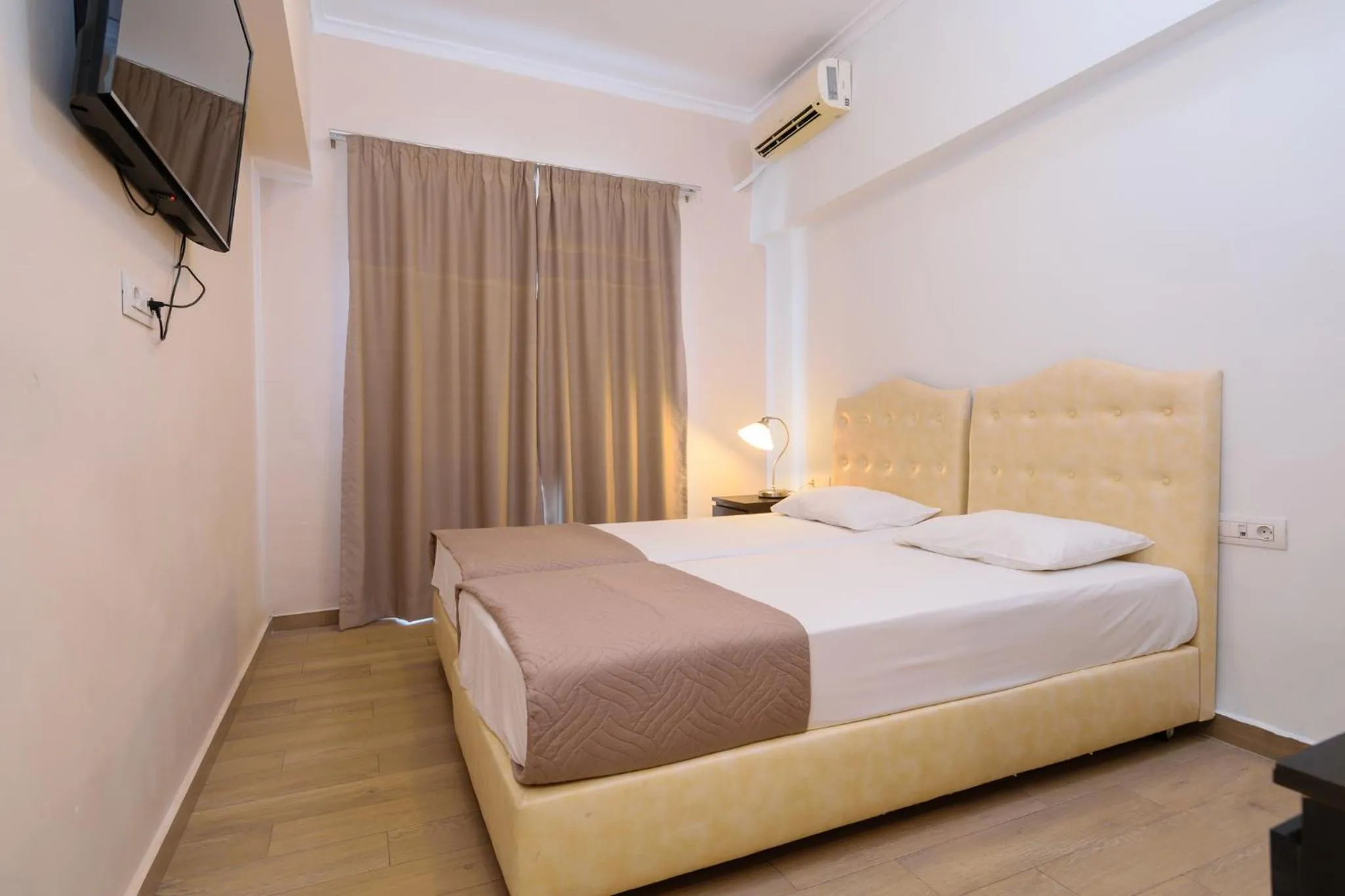 Bedroom, Bed in Archontiki City Hotel