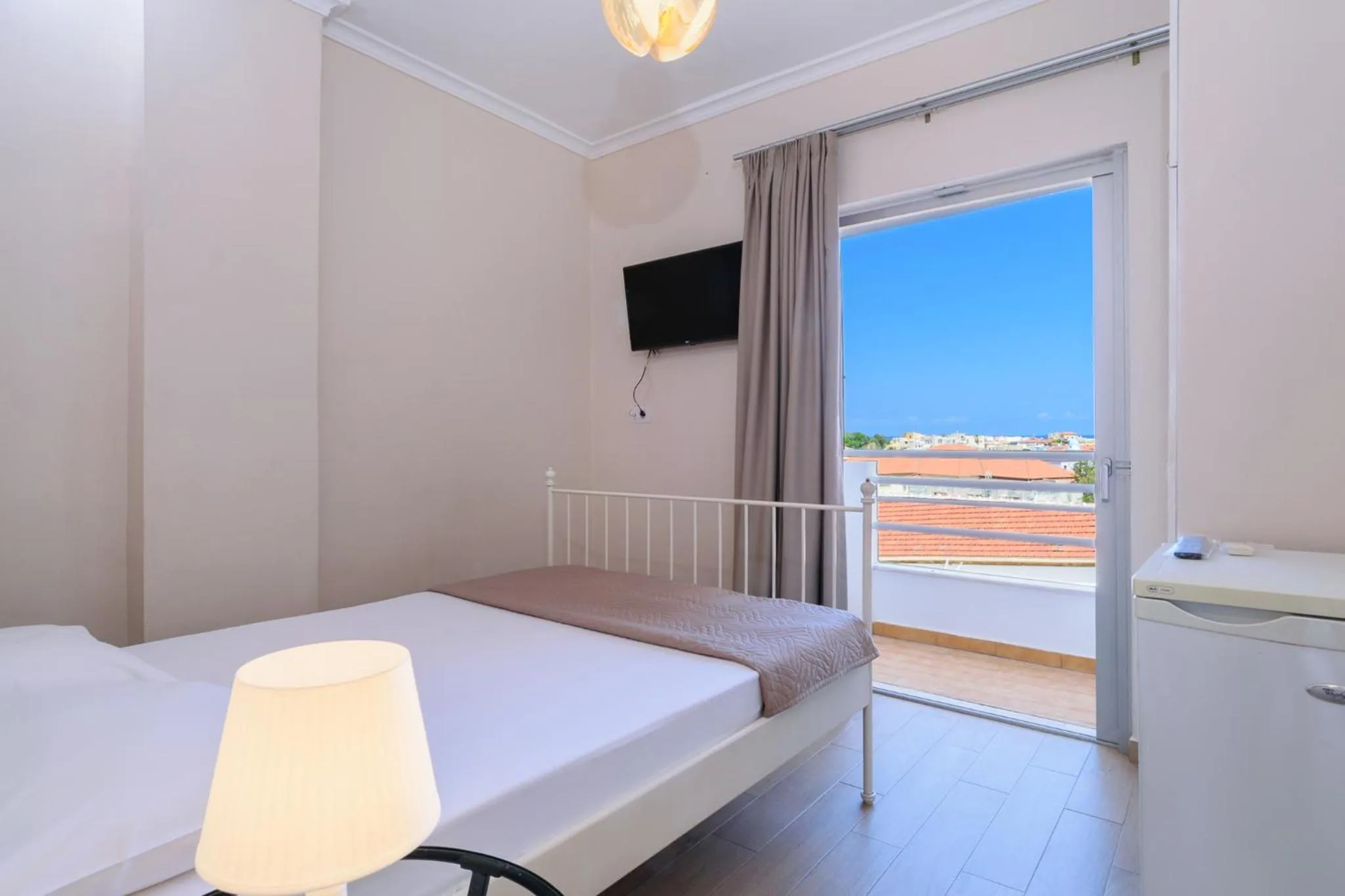 Bed in Archontiki City Hotel