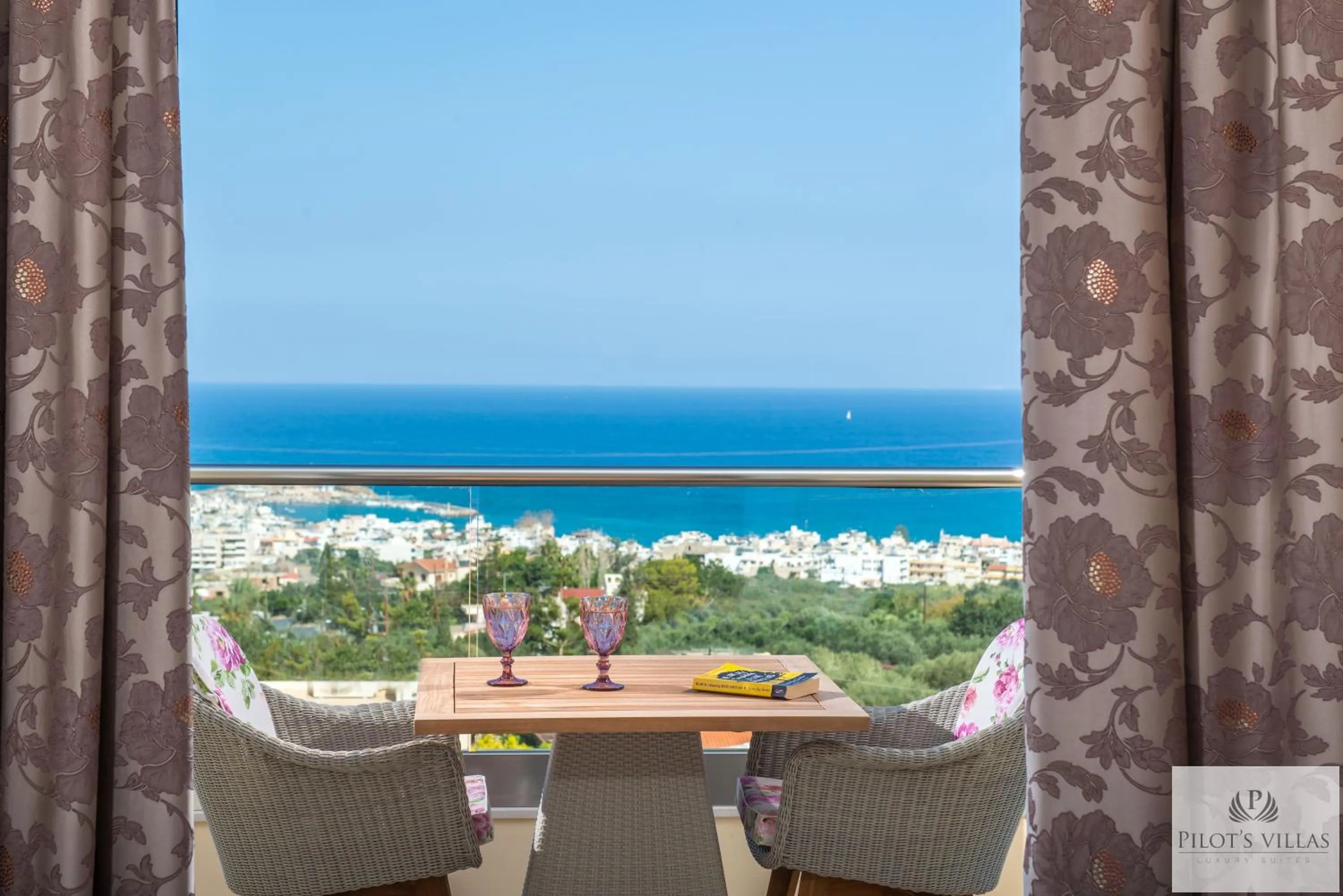 Balcony/Terrace in Pilot's Villas Luxury Suites
