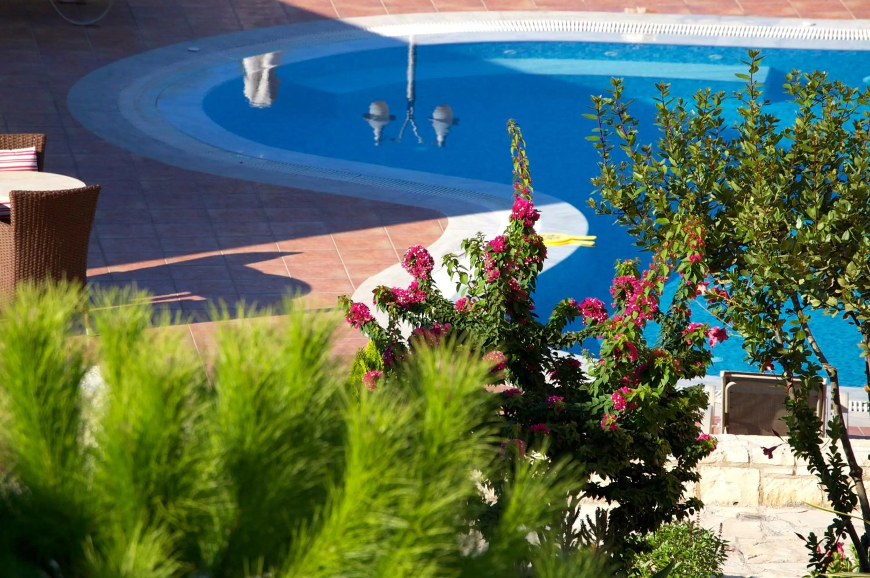 Swimming pool in Pilot's Villas Luxury Suites
