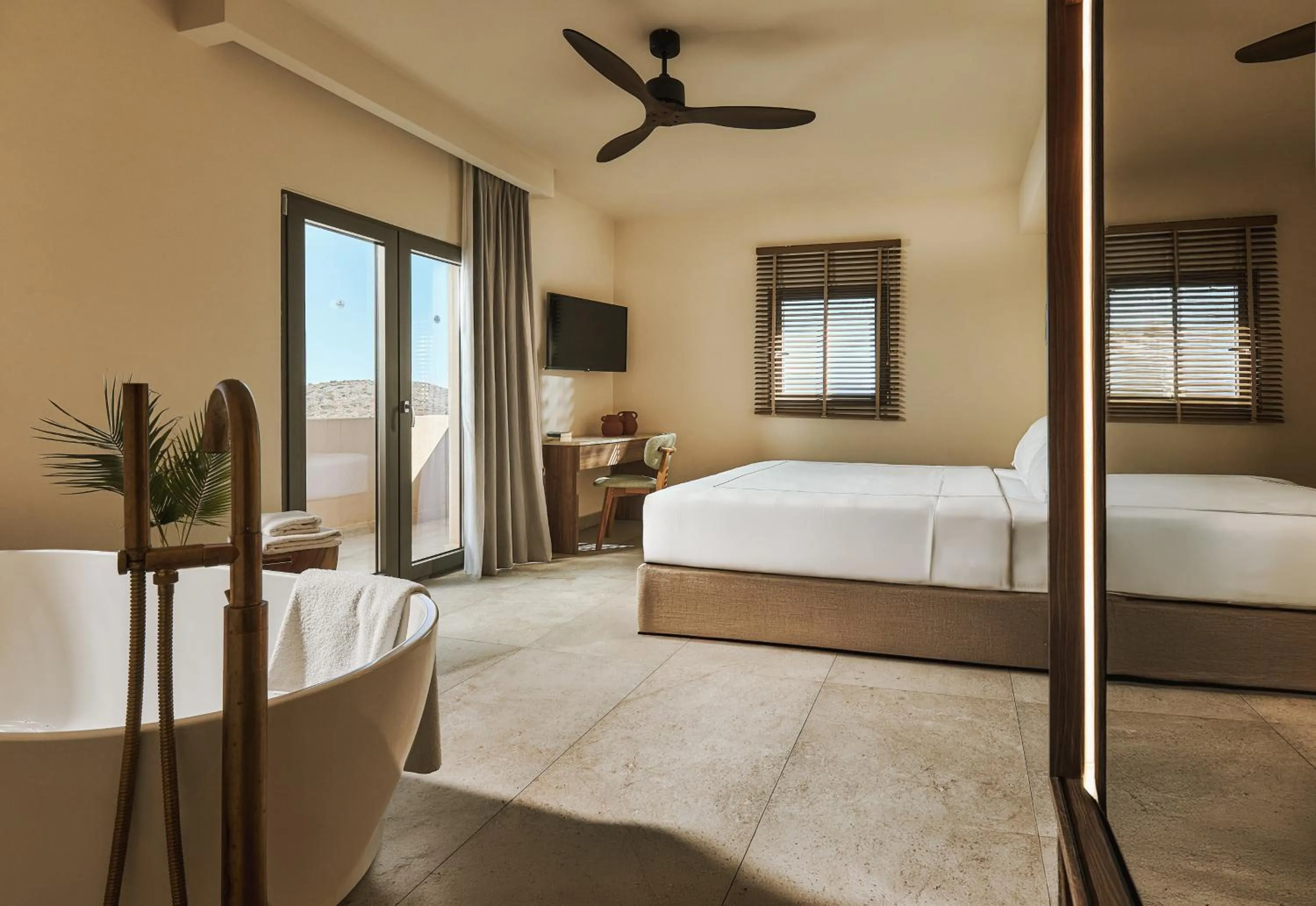 Photo of the whole room, Bed in Enorme Infinity Elounda - Adults Only