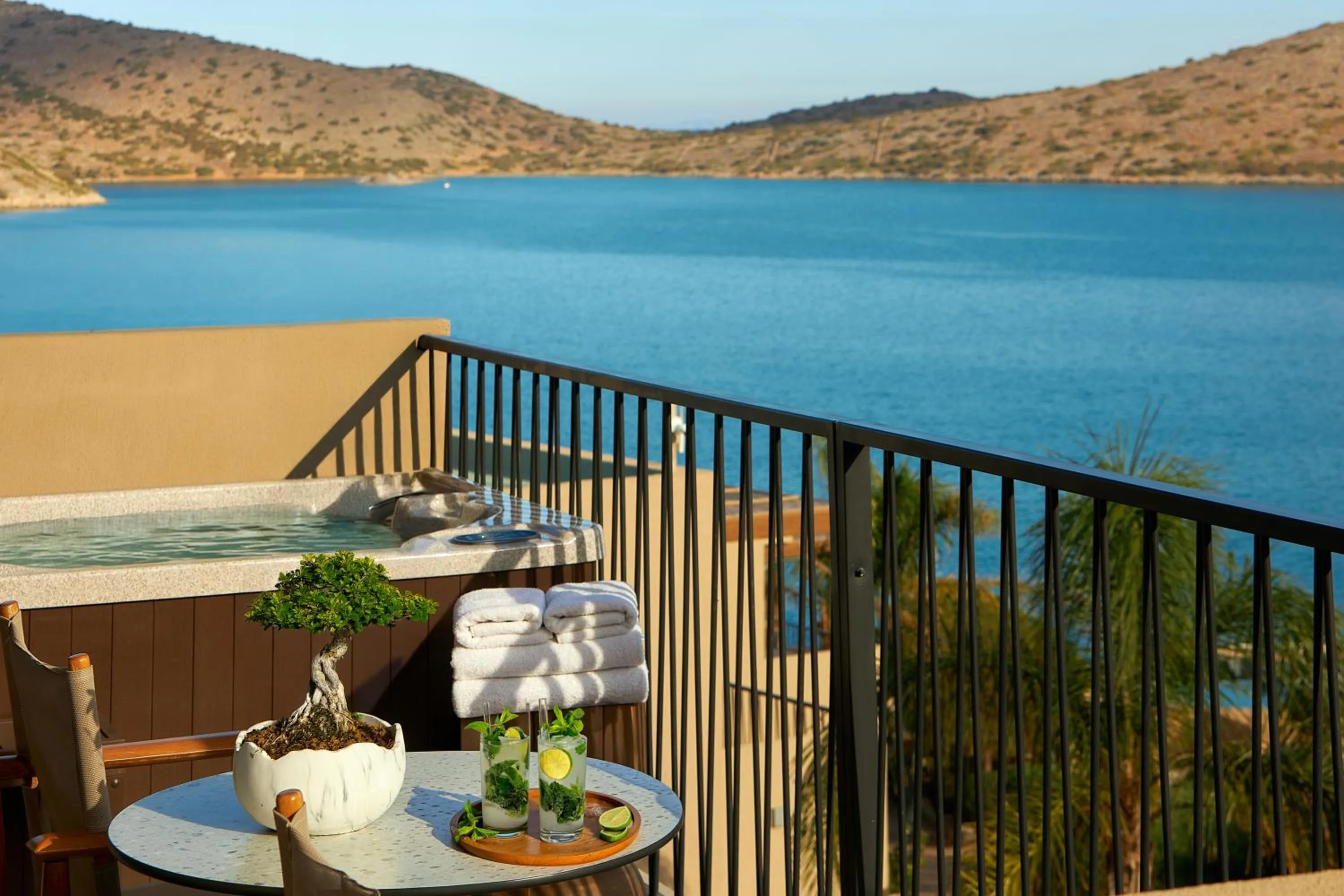 Hot Tub in Enorme Infinity Elounda - Adults Only