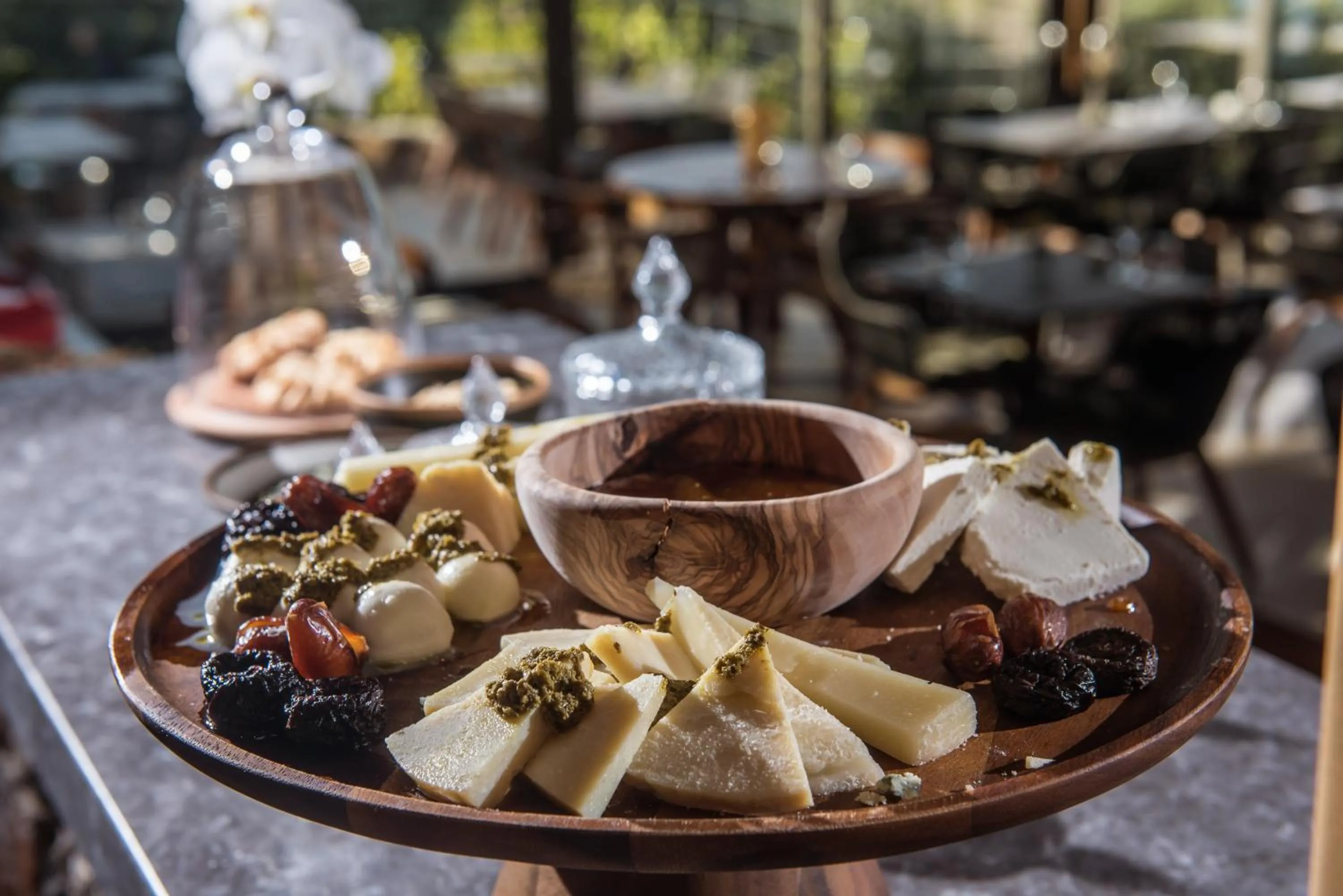 Food and drinks in Enorme Infinity Elounda - Adults Only