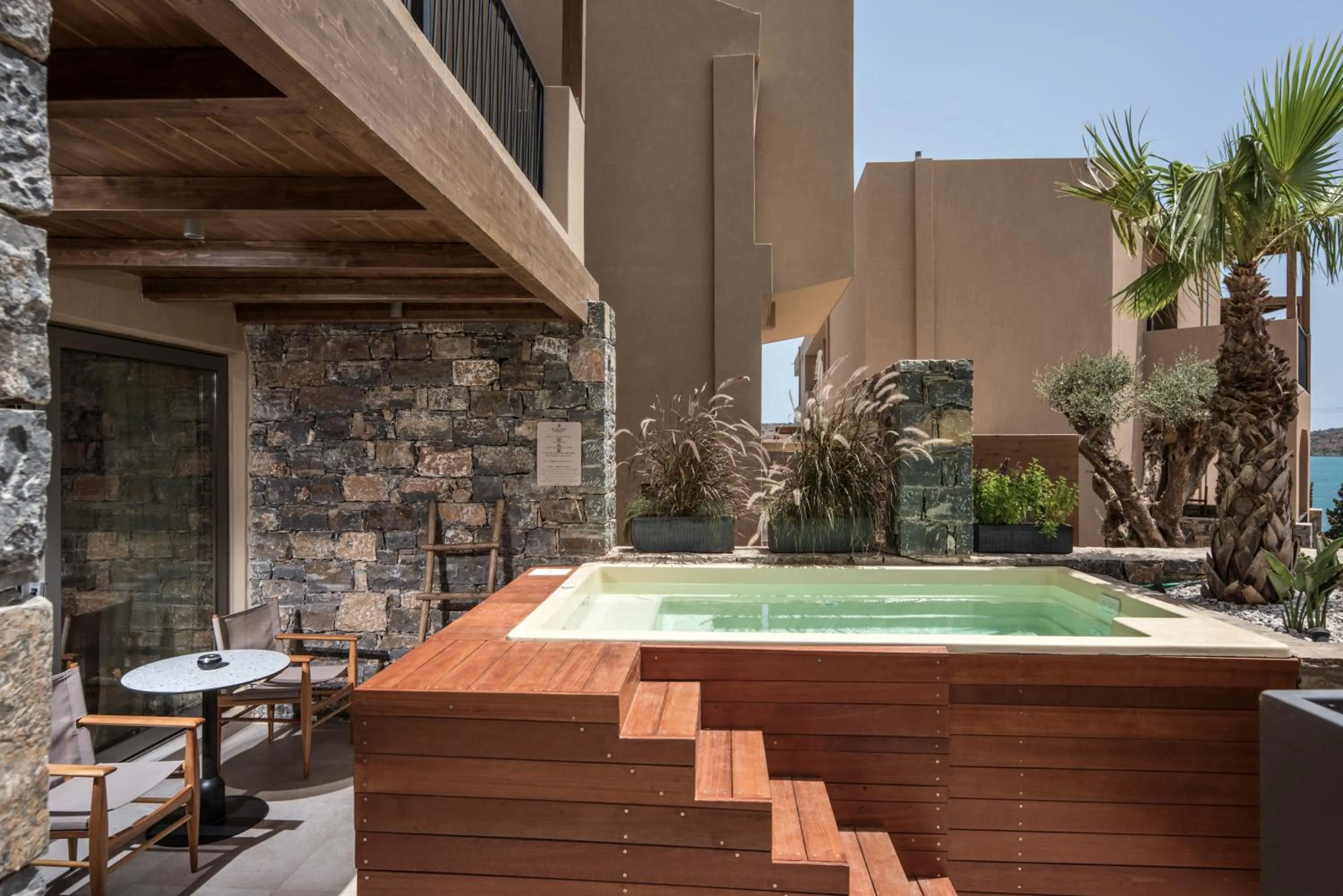 Swimming pool in Enorme Infinity Elounda - Adults Only