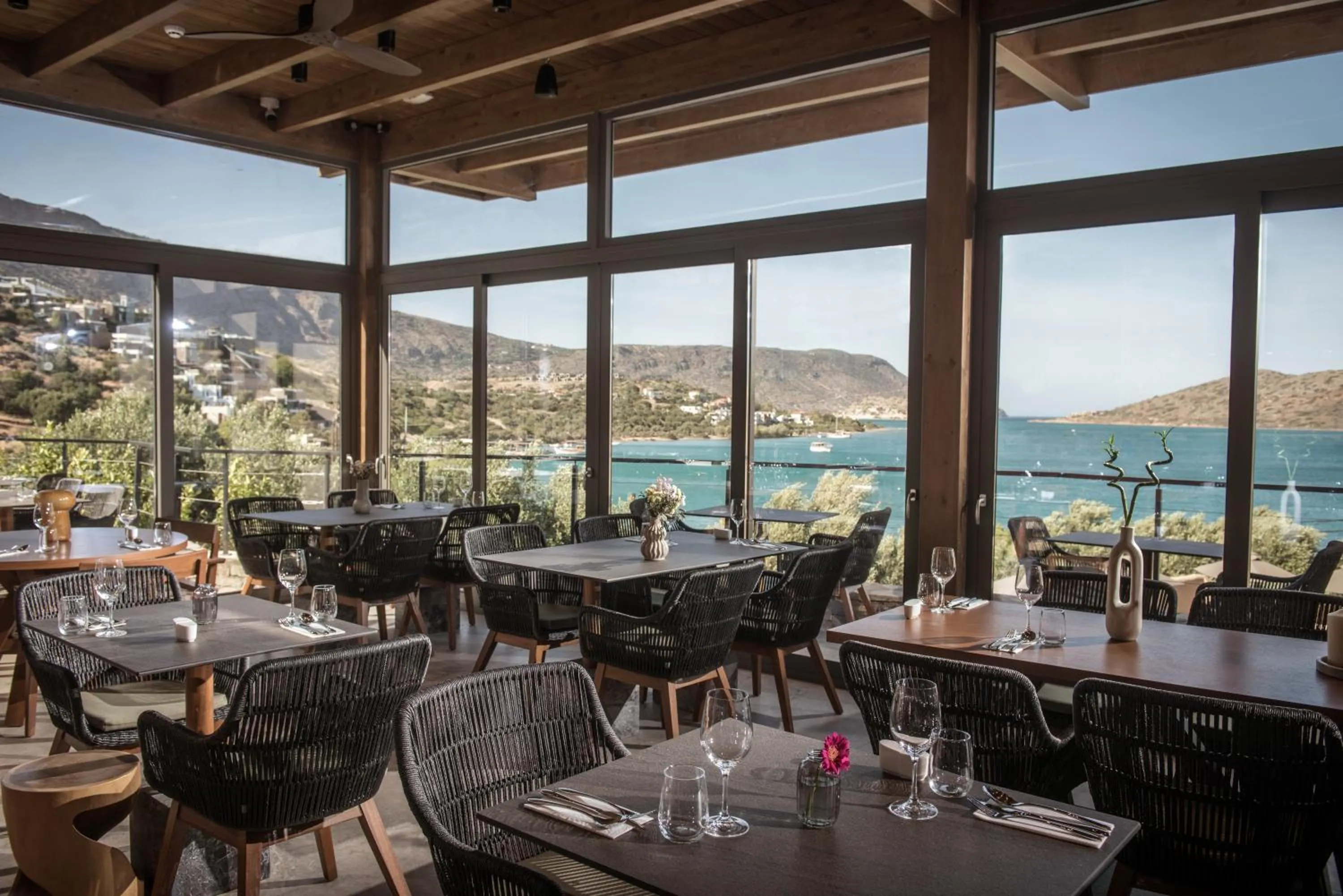 Restaurant/places to eat in Enorme Infinity Elounda - Adults Only