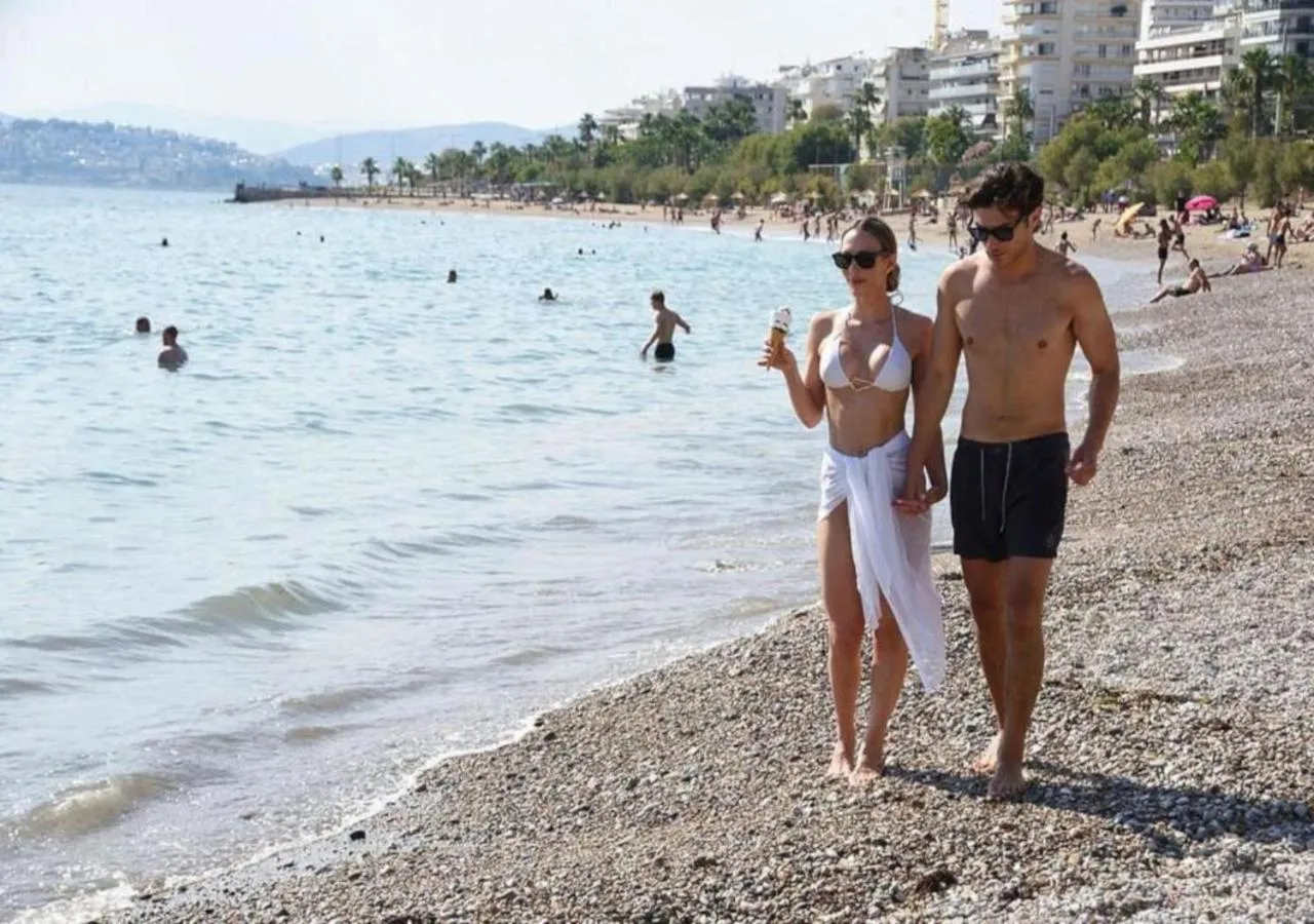 Swimming pool in Poseidon Athens Hotel