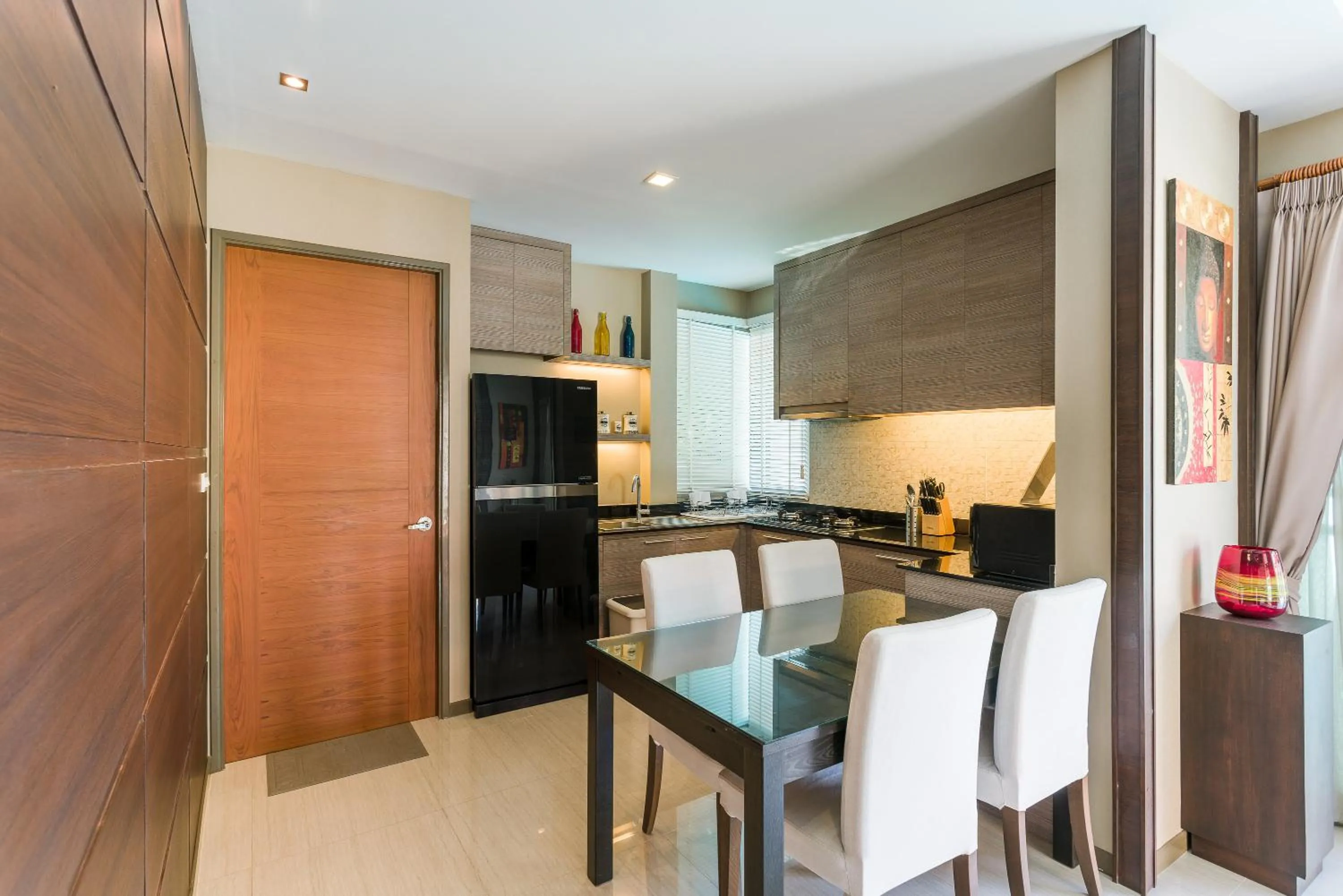 Dining area in The Ville Pool Villa Jomtien A23