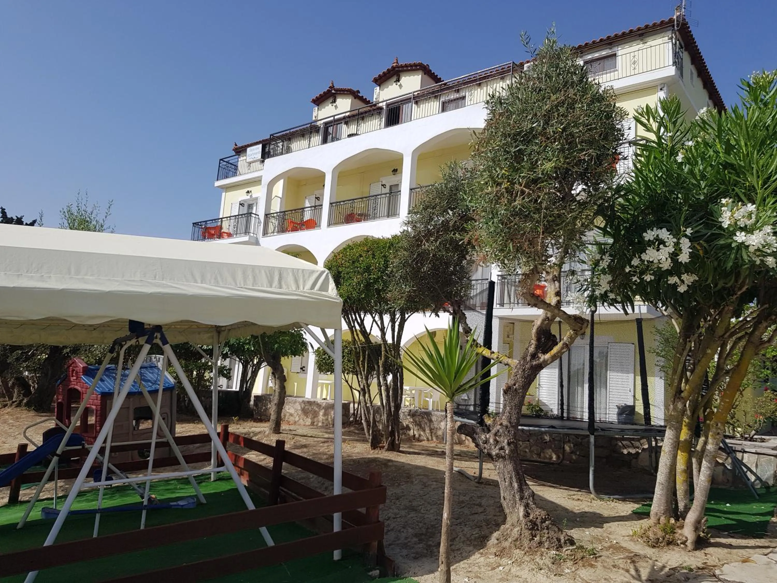 Seaview Apartments Tsilivi
