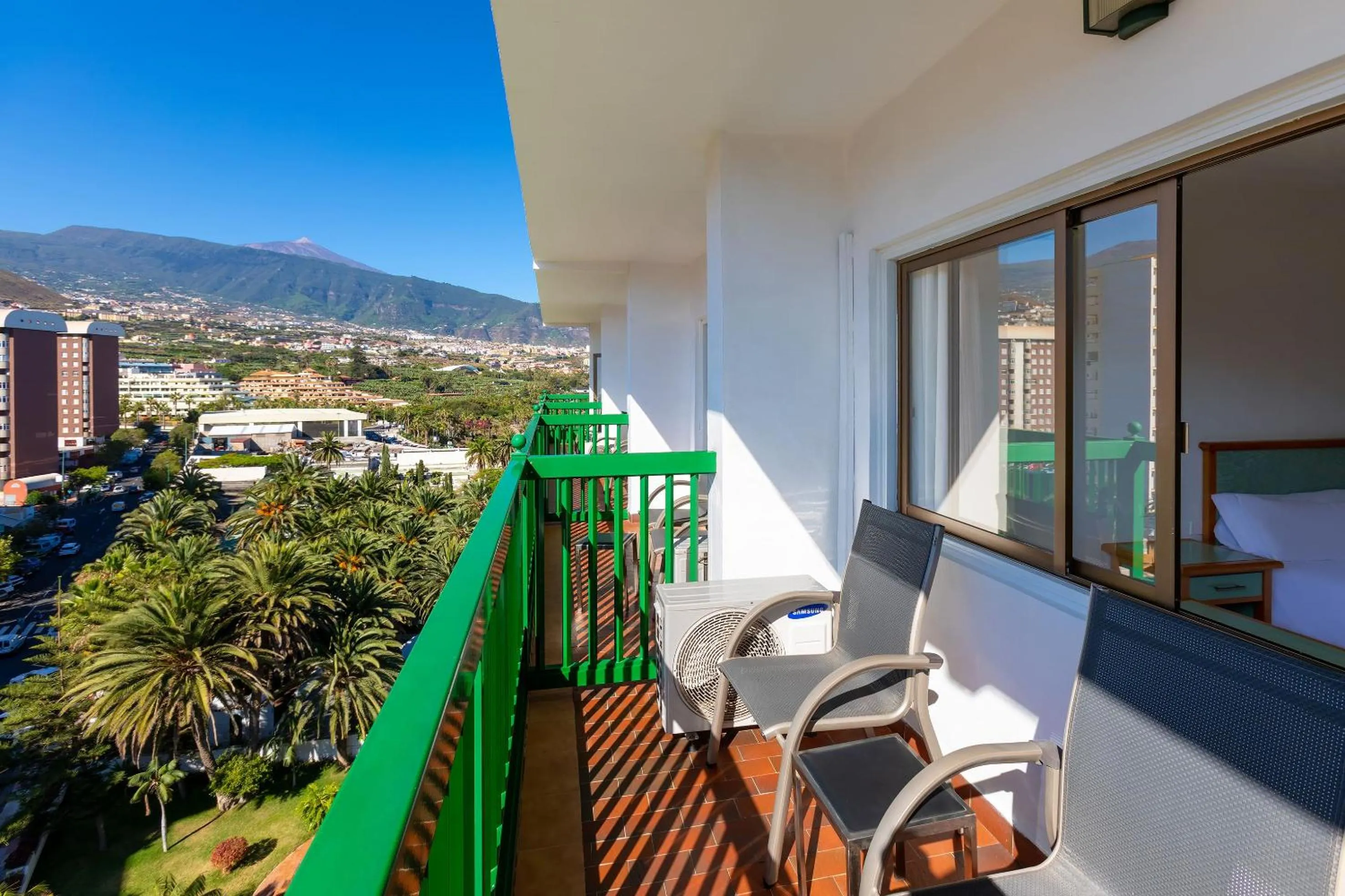 Property building in SOL Puerto de la Cruz Tenerife
