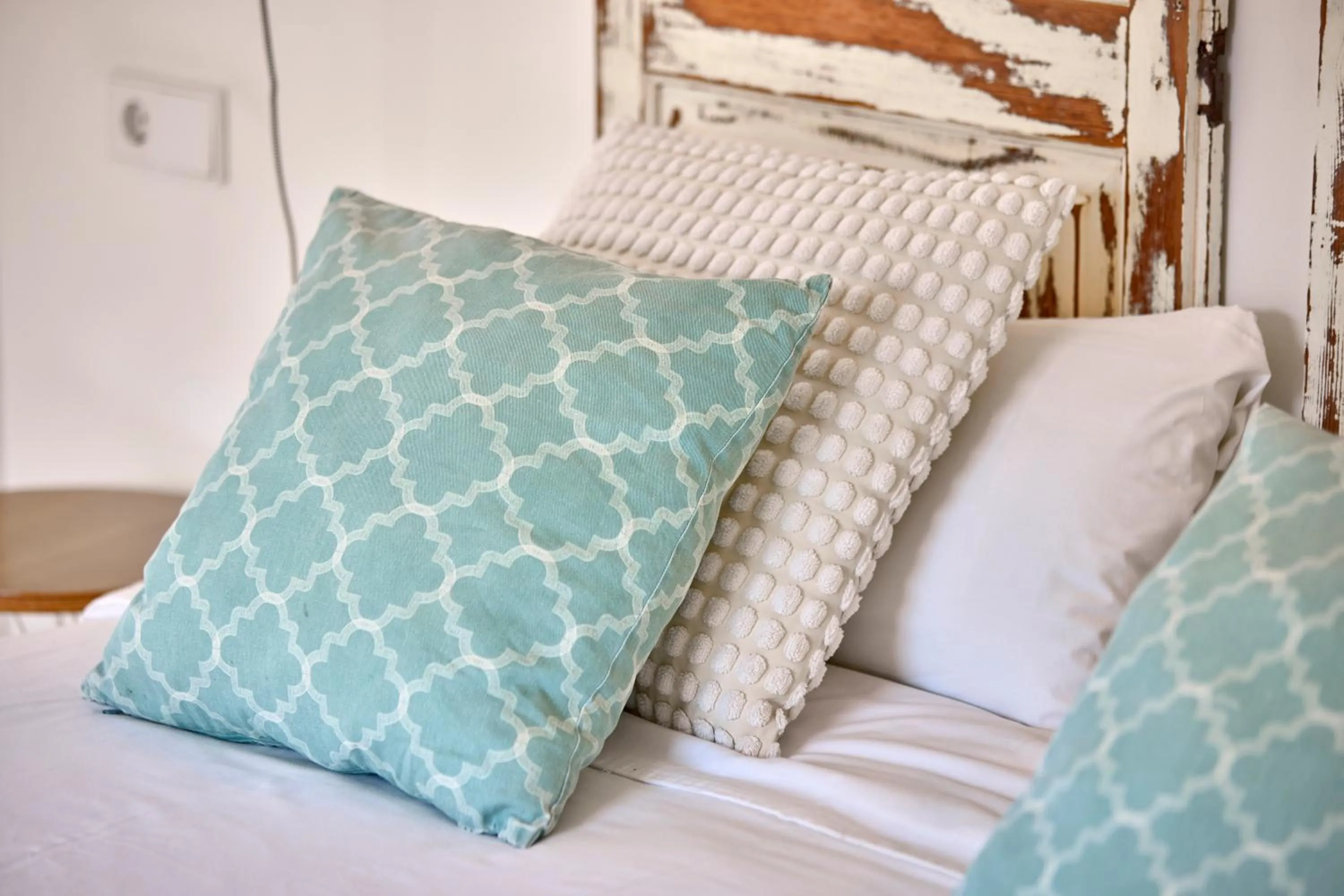 Decorative detail, Bed in Can Savella - Turismo de Interior