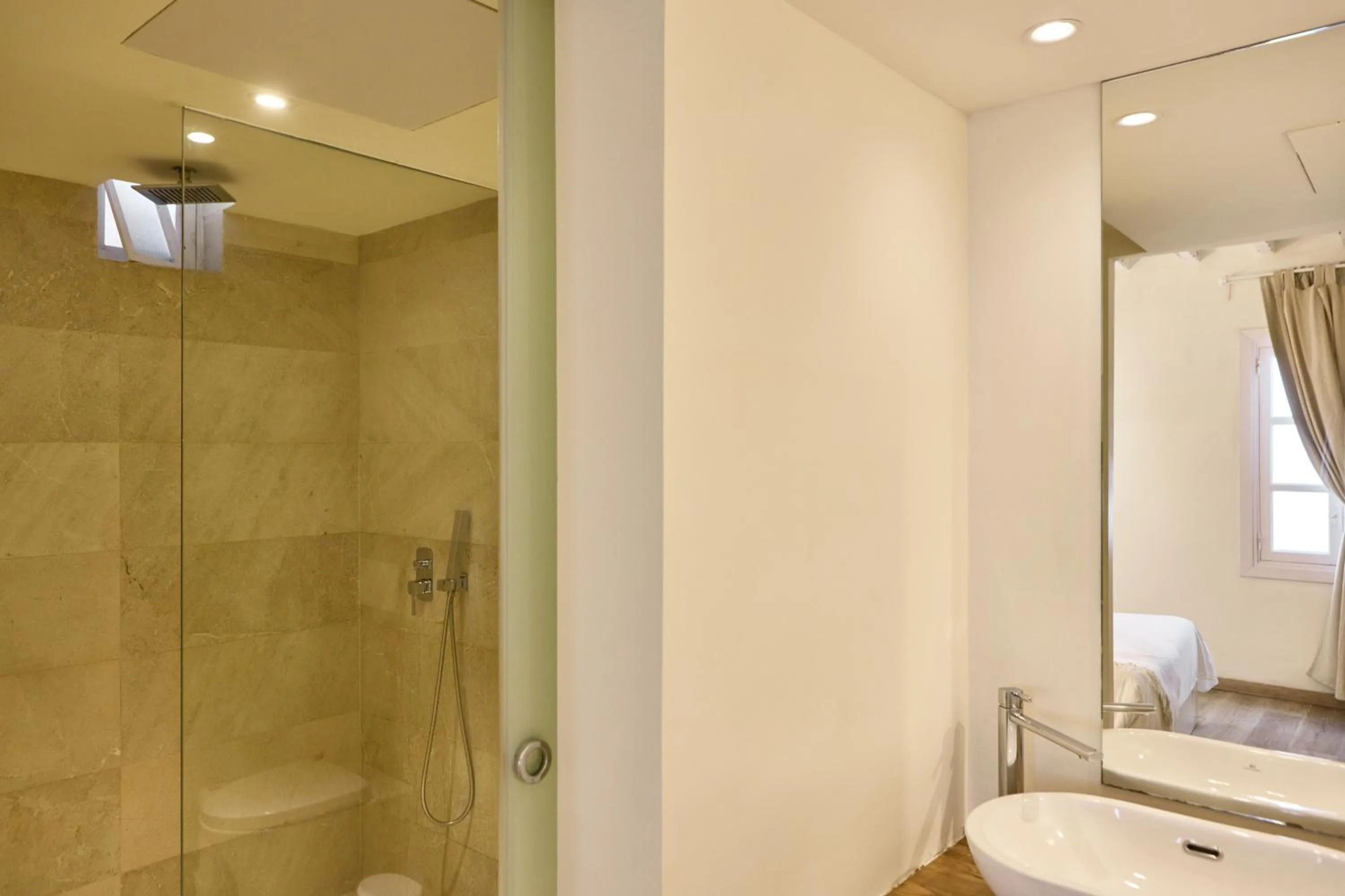 Shower in Can Savella - Turismo de Interior