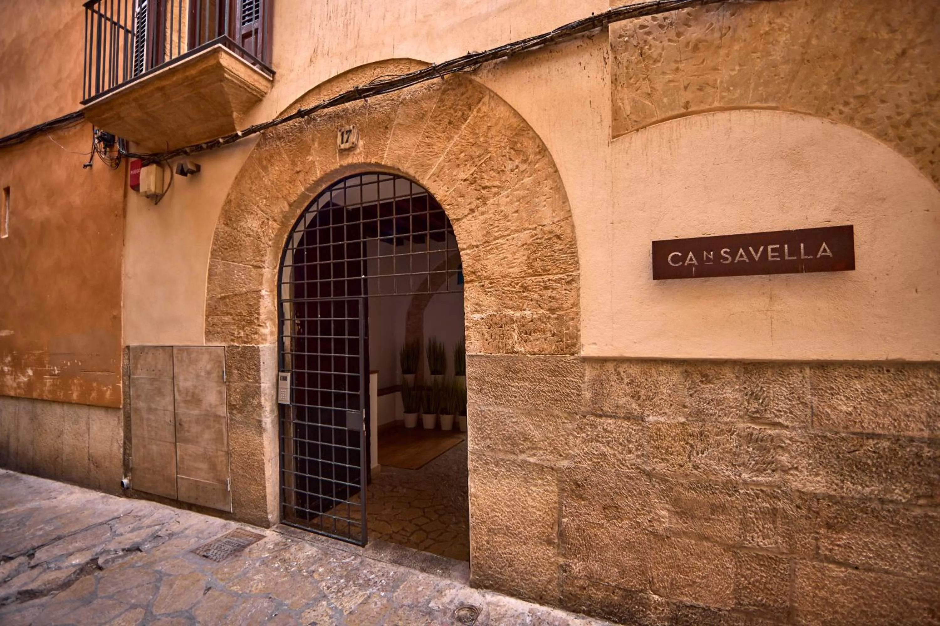 Facade/entrance in Can Savella - Turismo de Interior