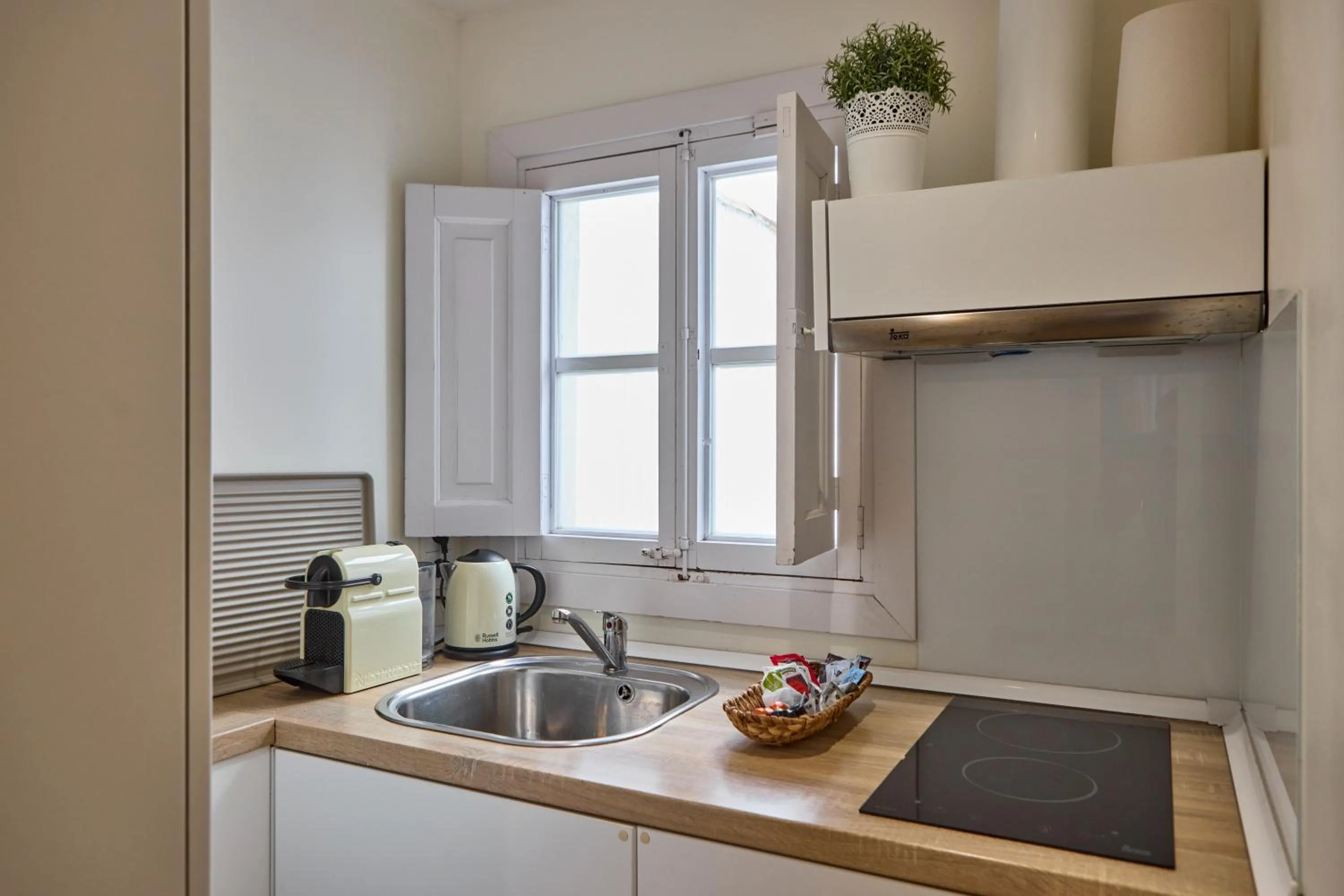 kitchen in Can Savella - Turismo de Interior