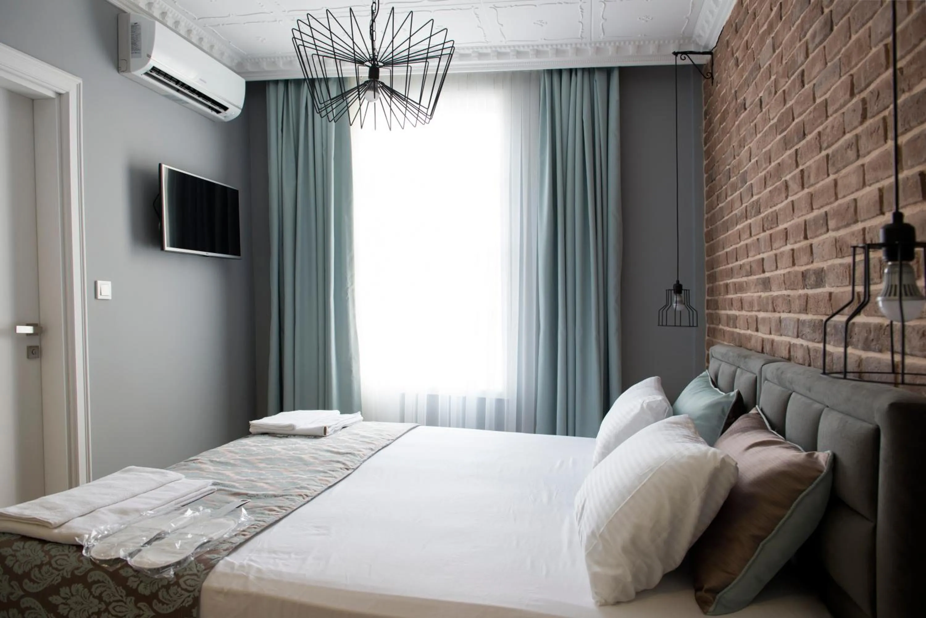 Decorative detail, Bed in Luna Hotel Kaleiçi