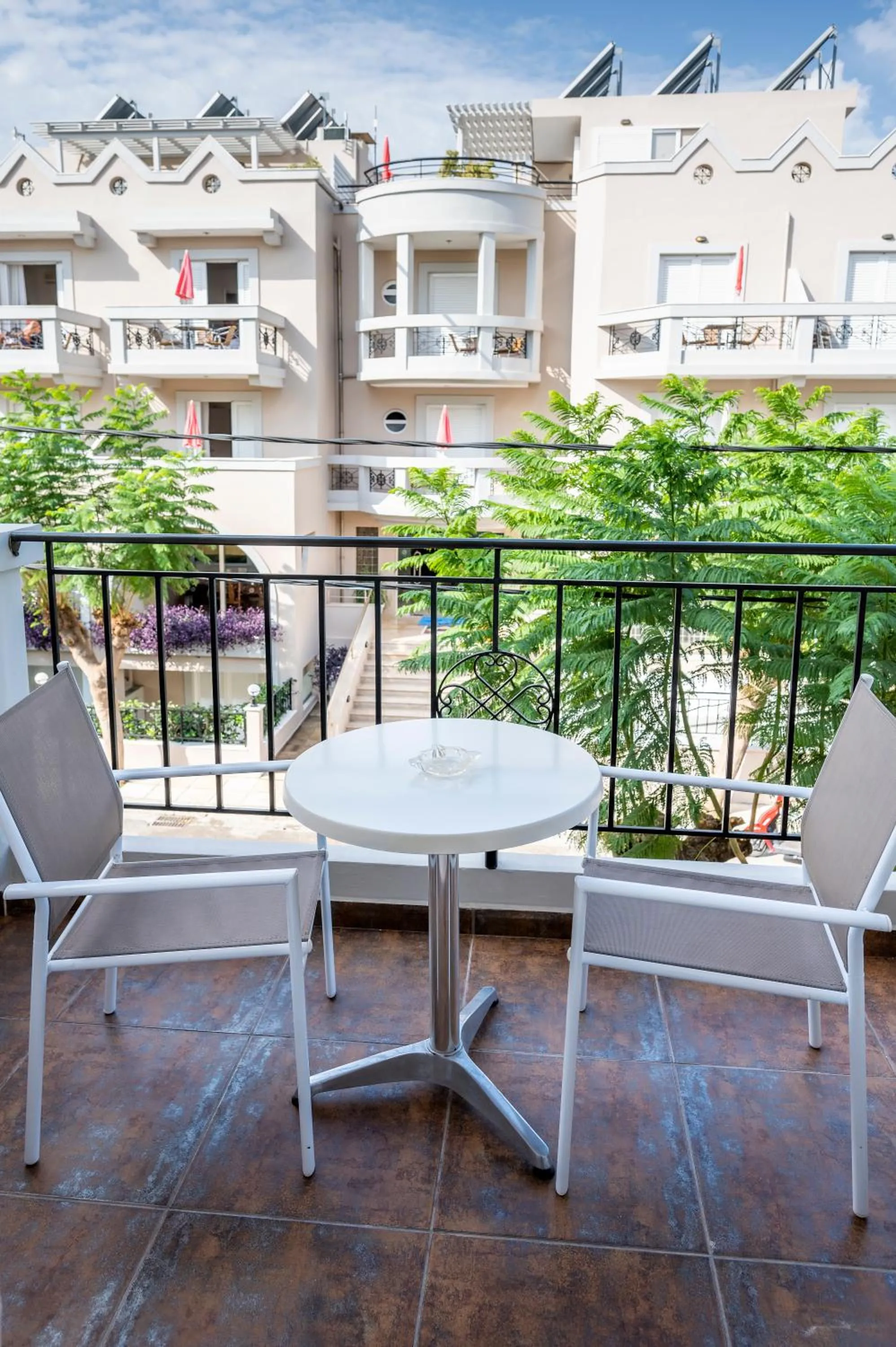 Peridis Family Resort