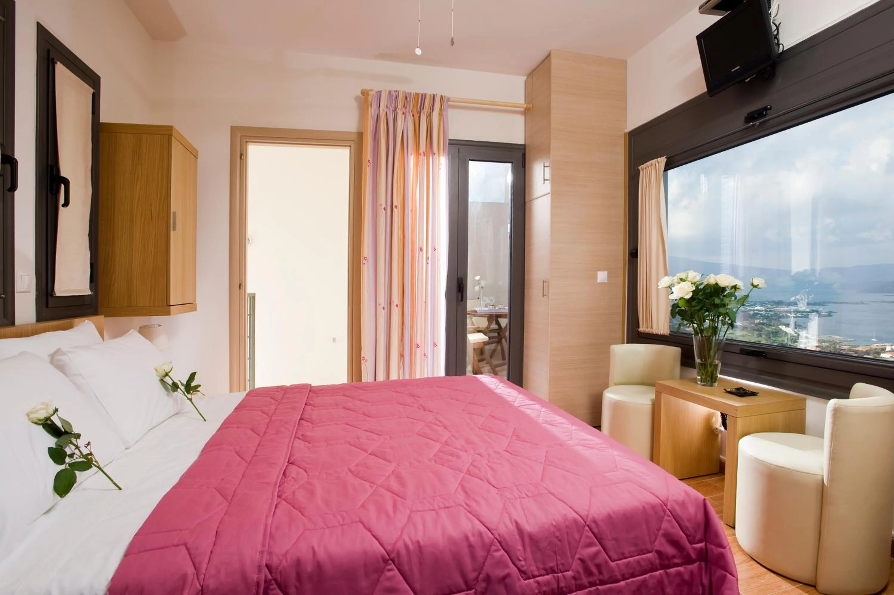 View (from property/room), Bed in Elounda Solfez Villas