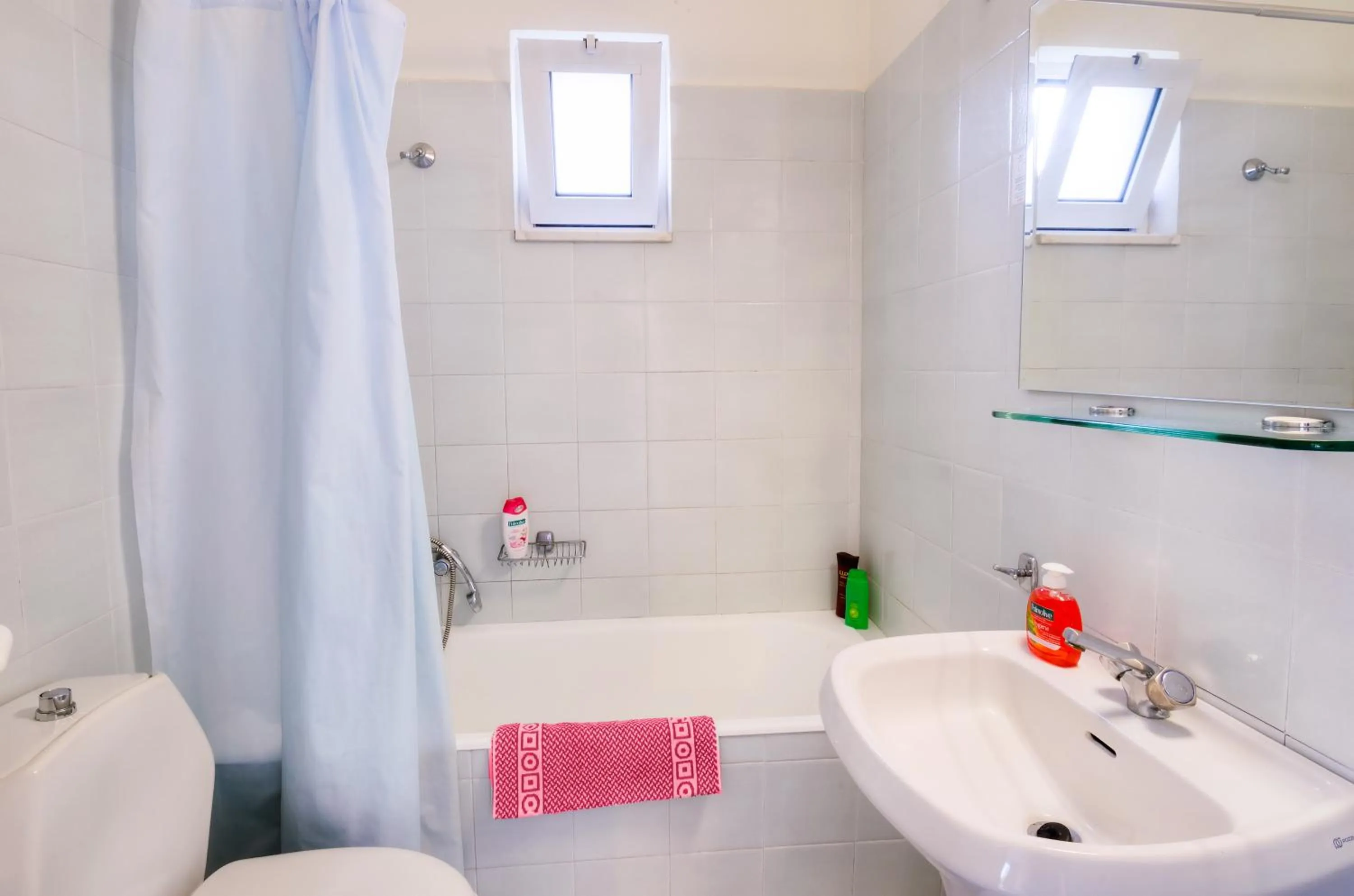 Bathroom in Matina Pefkos Aparthotel