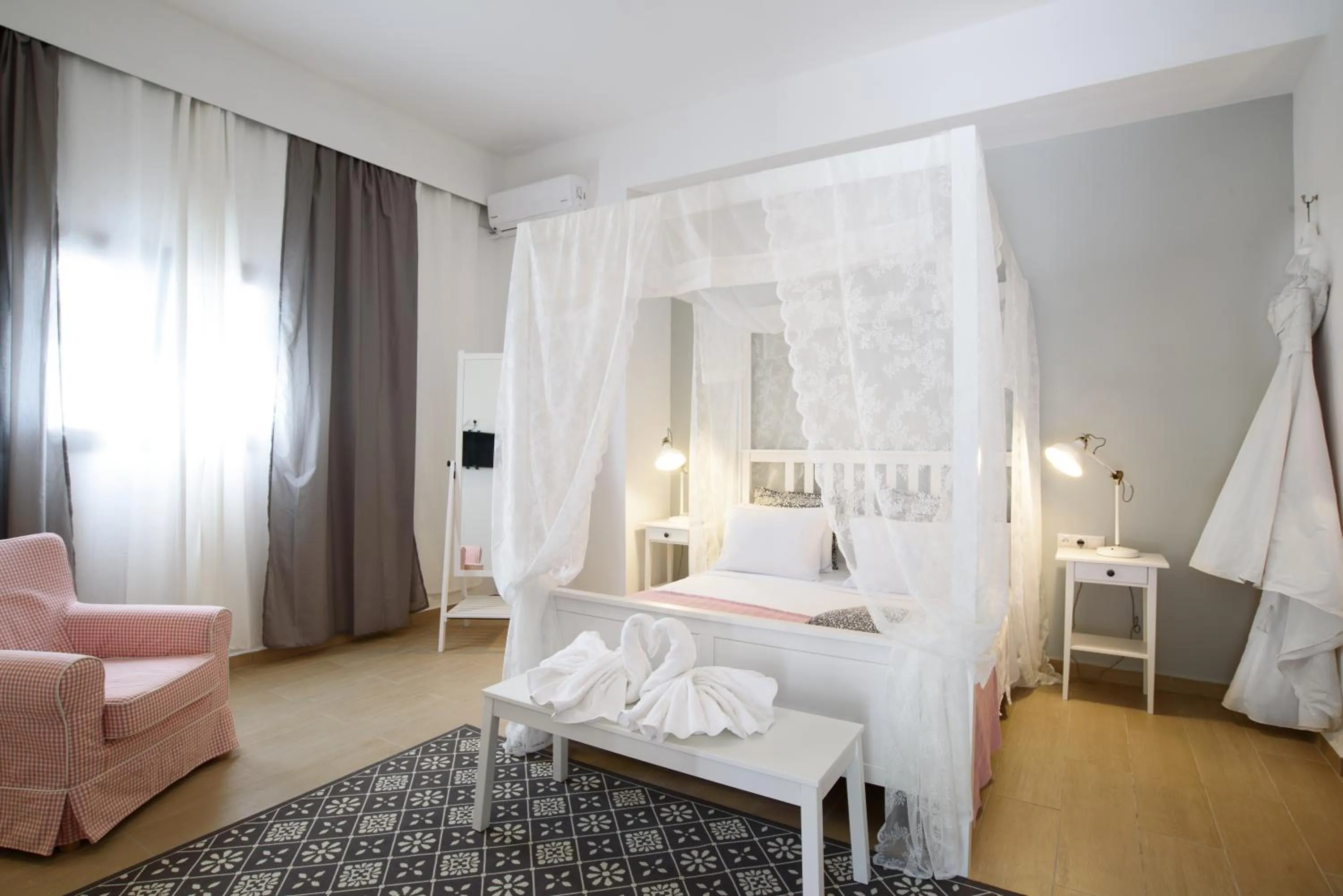 Photo of the whole room, Bed in Matina Pefkos Aparthotel