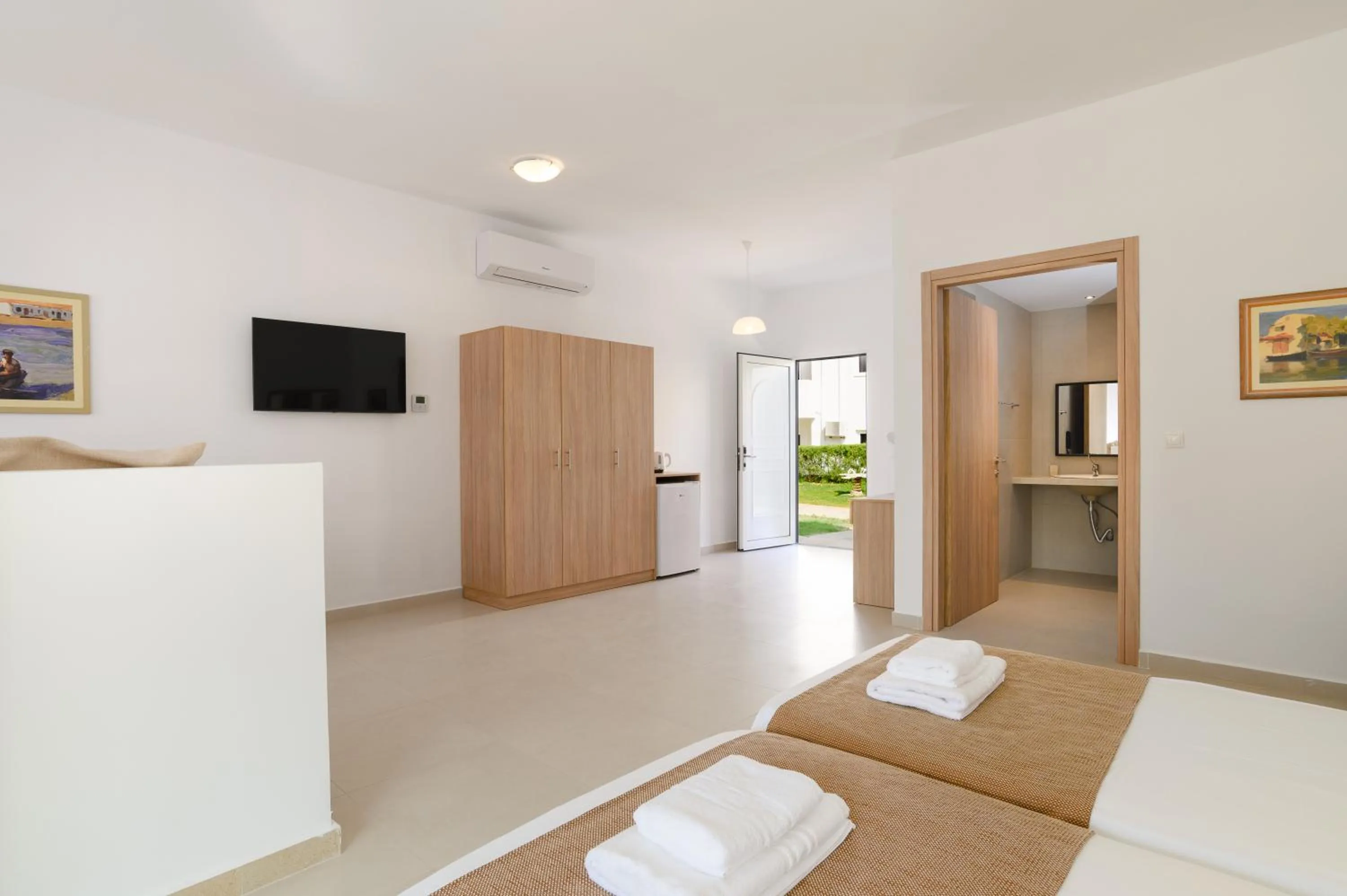 Bed in Matina Pefkos Aparthotel