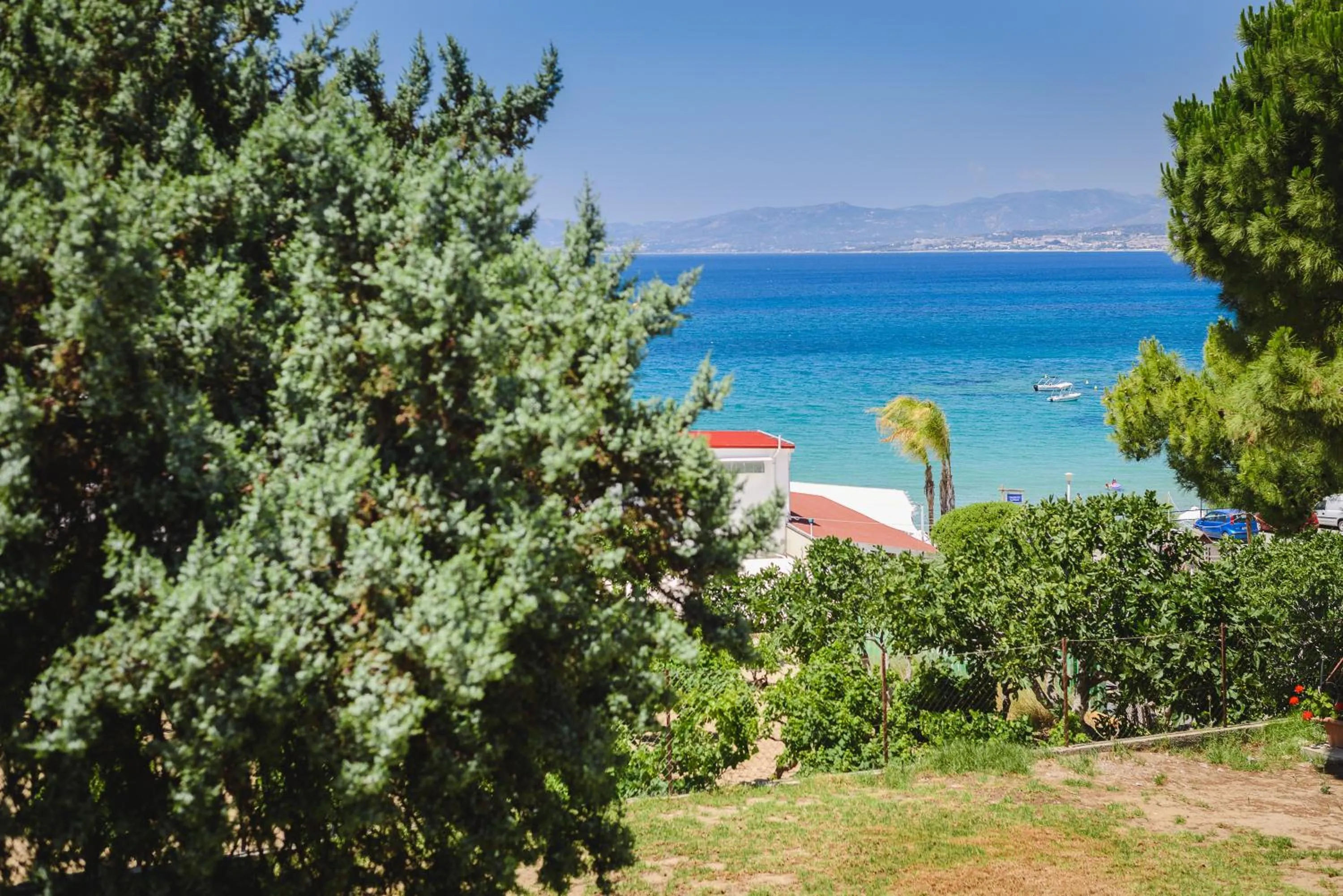 Sea view in Matina Pefkos Aparthotel