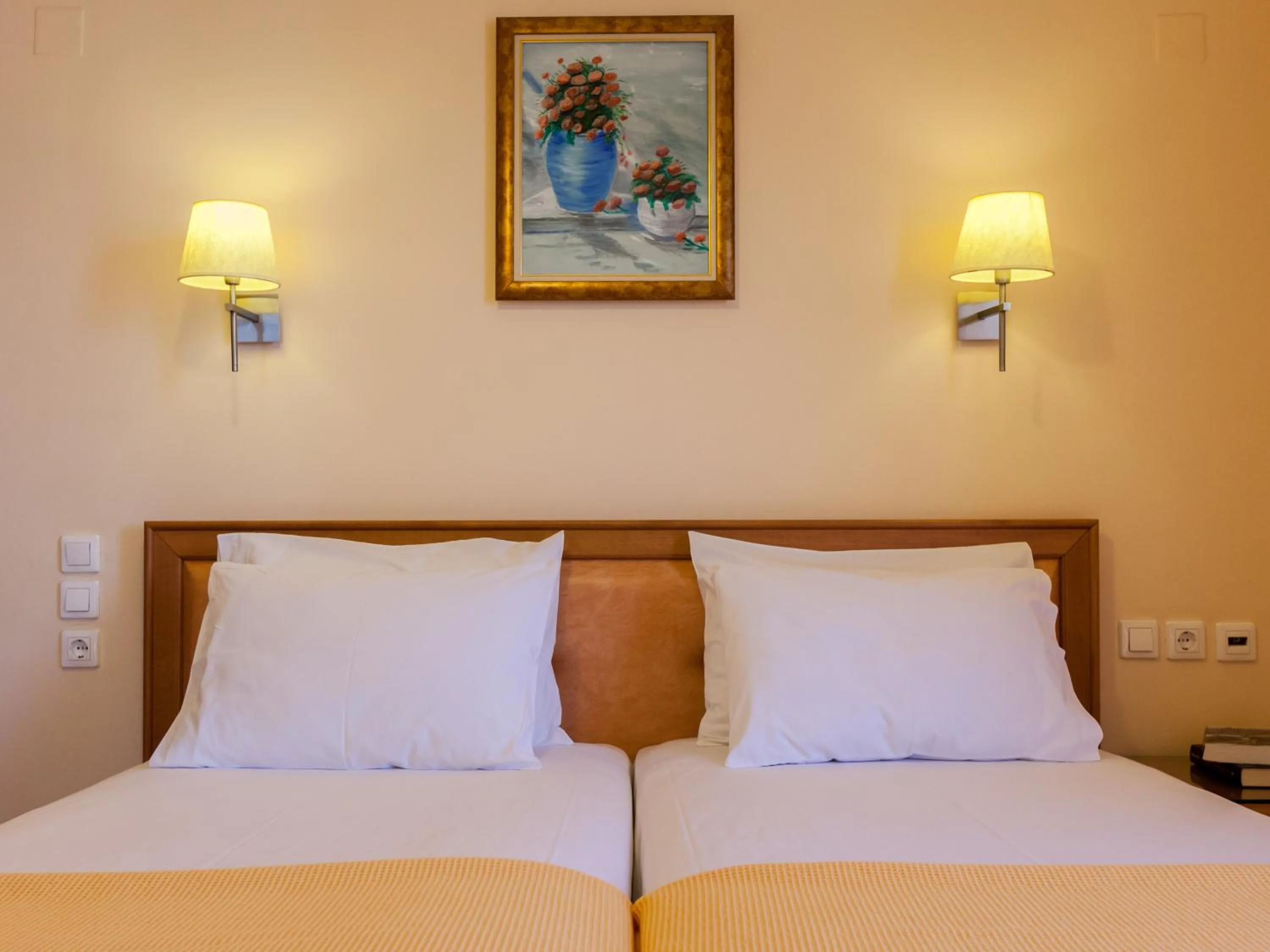 Bed in Pantheon City Hotel