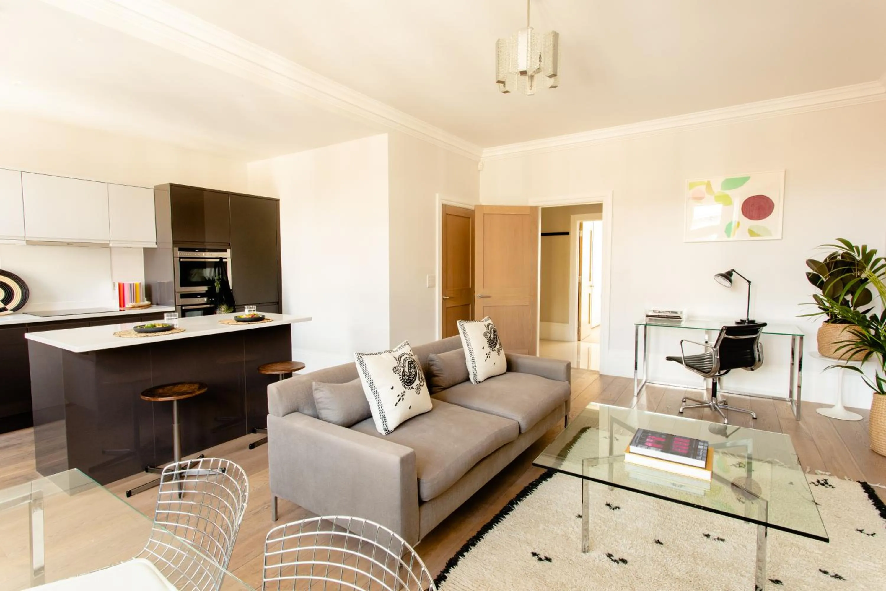 Living room in 56 Welbeck Street