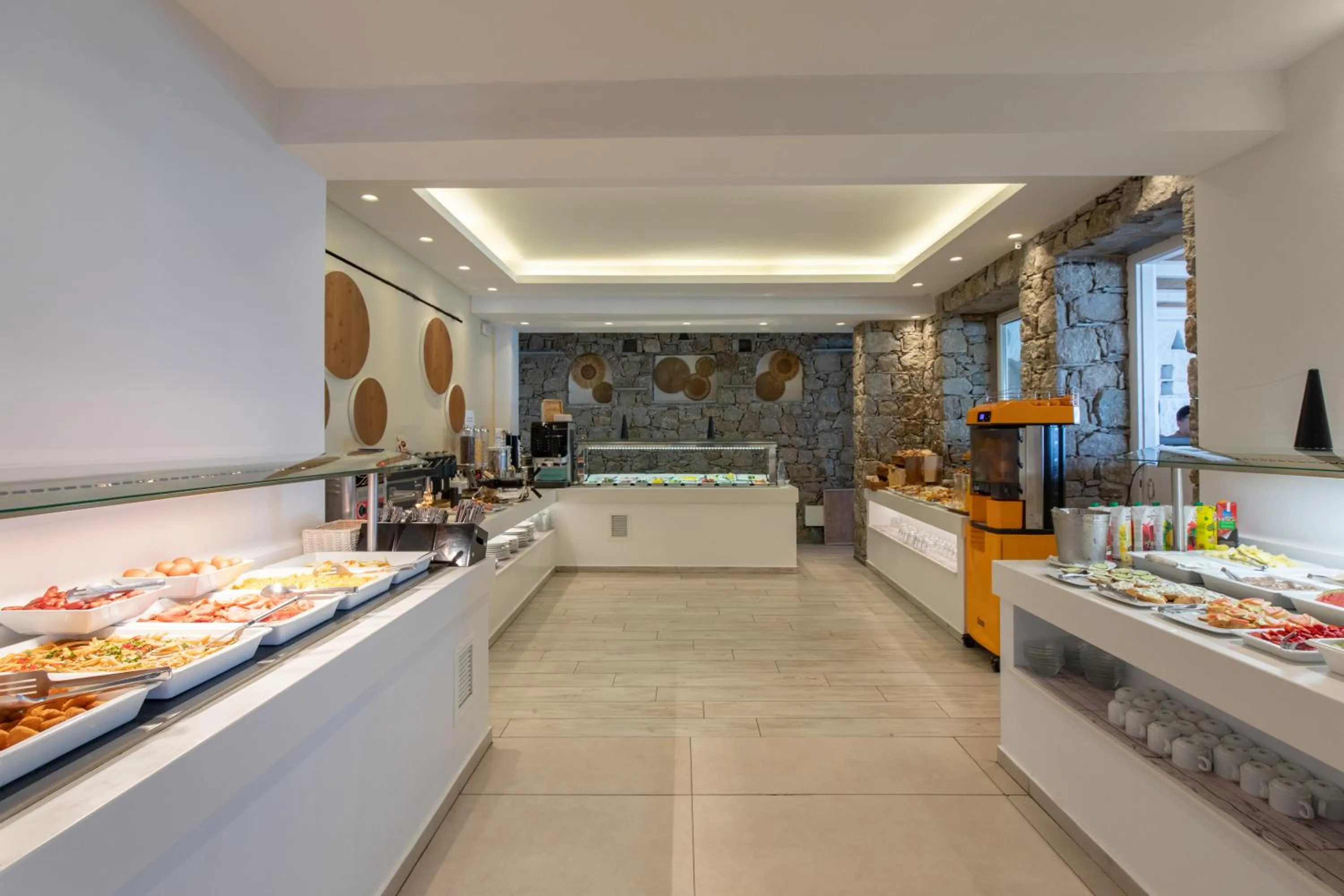 Buffet breakfast in Acrogiali Beachfront Hotel Mykonos