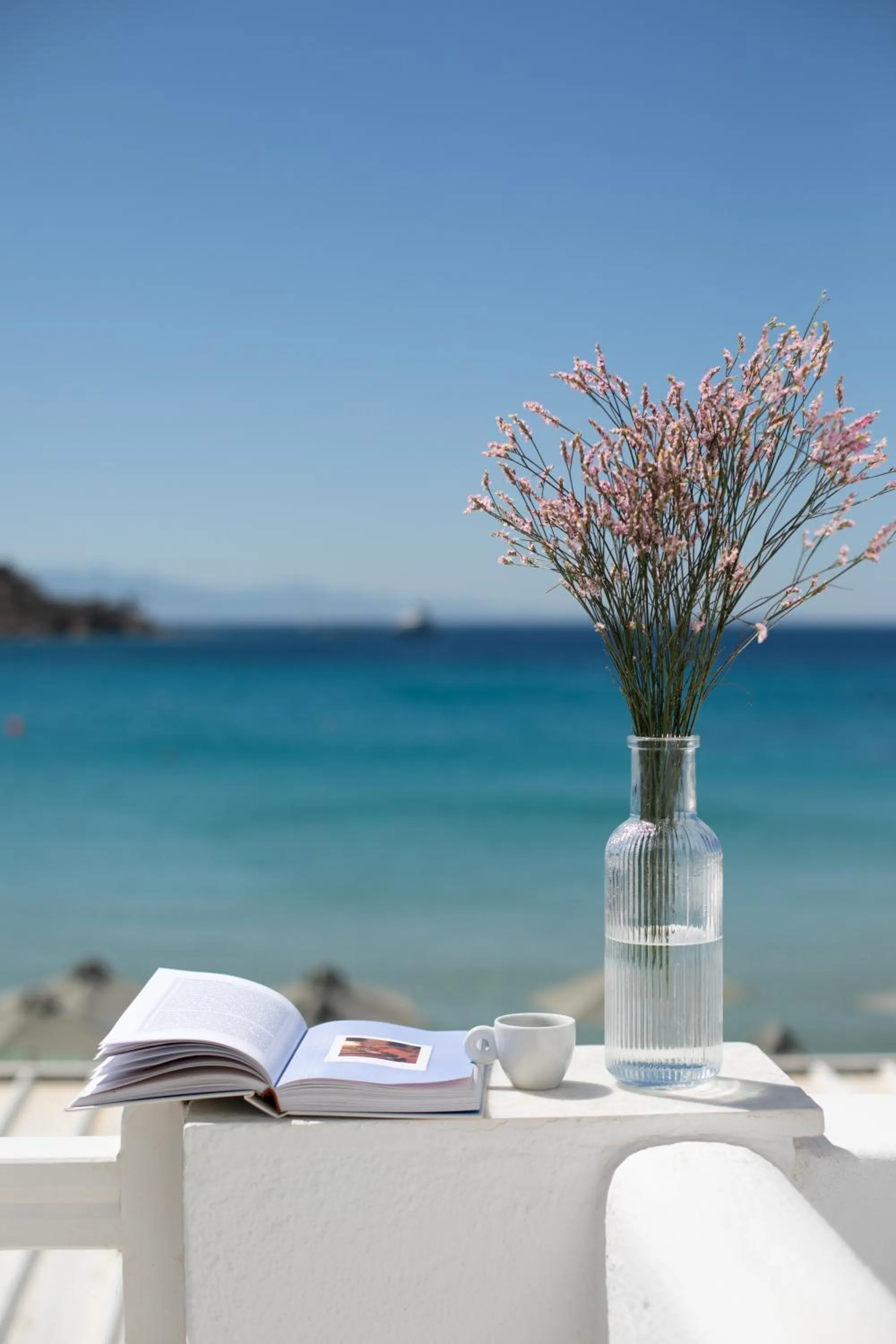 Beach in Acrogiali Beachfront Hotel Mykonos