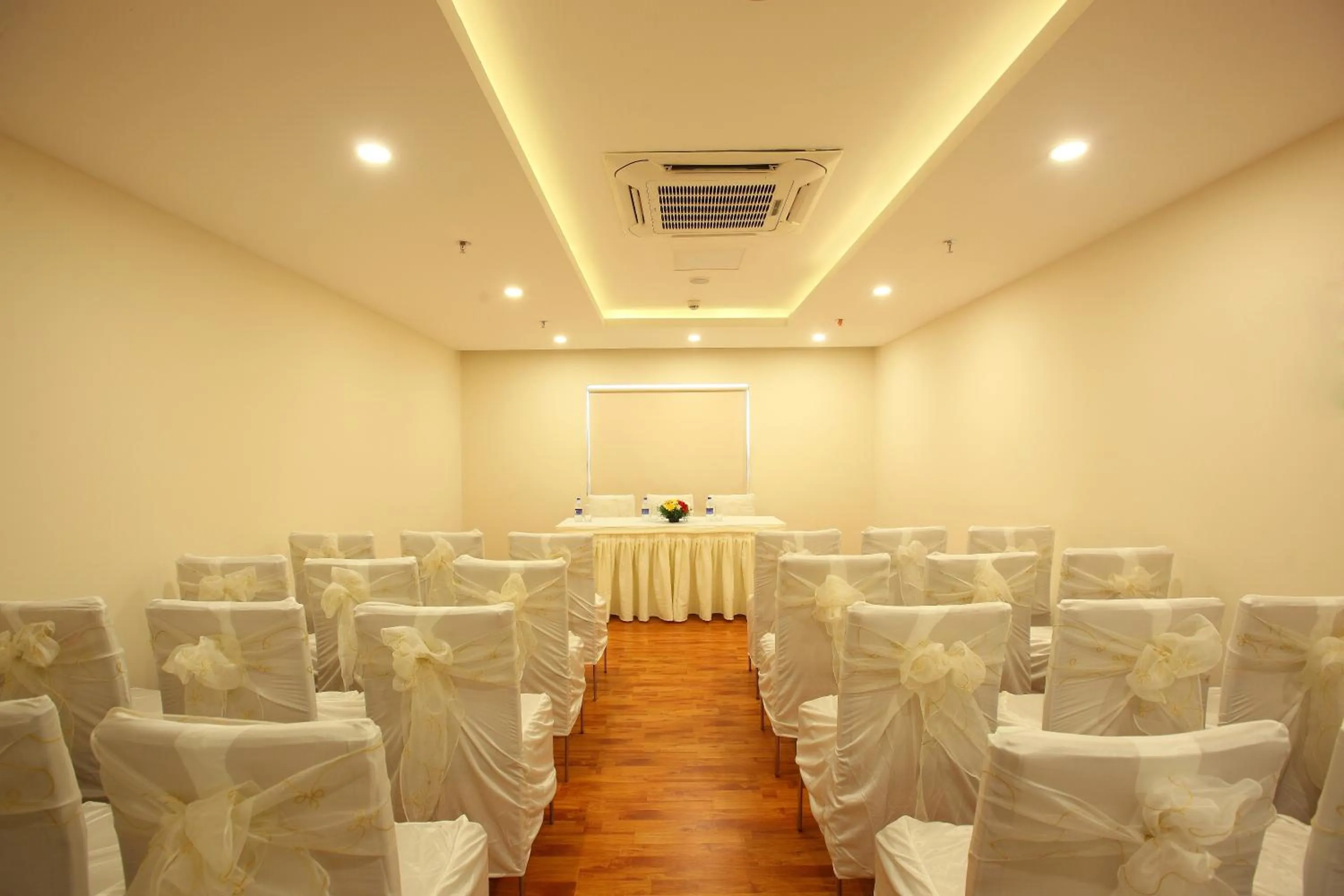 Banquet/Function facilities in Starlit Suites Kochi
