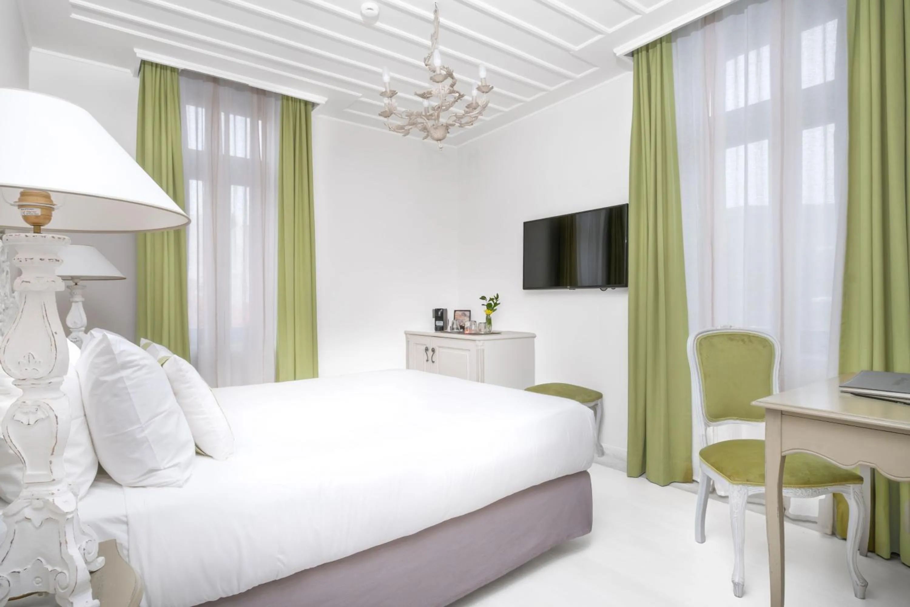 Bed in Micra Anglia Boutique Hotel & Spa