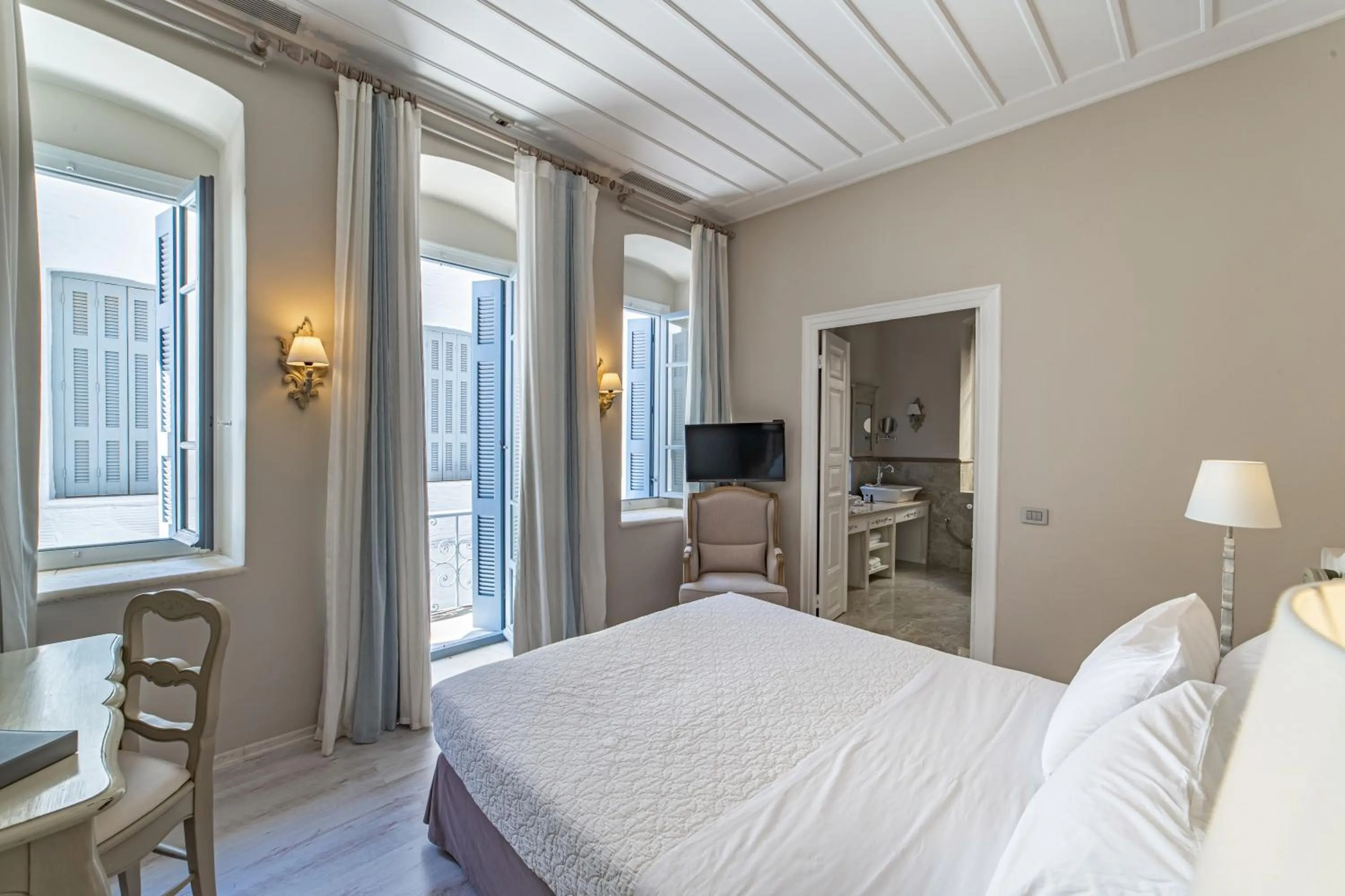 Bedroom, Bed in Micra Anglia Boutique Hotel & Spa