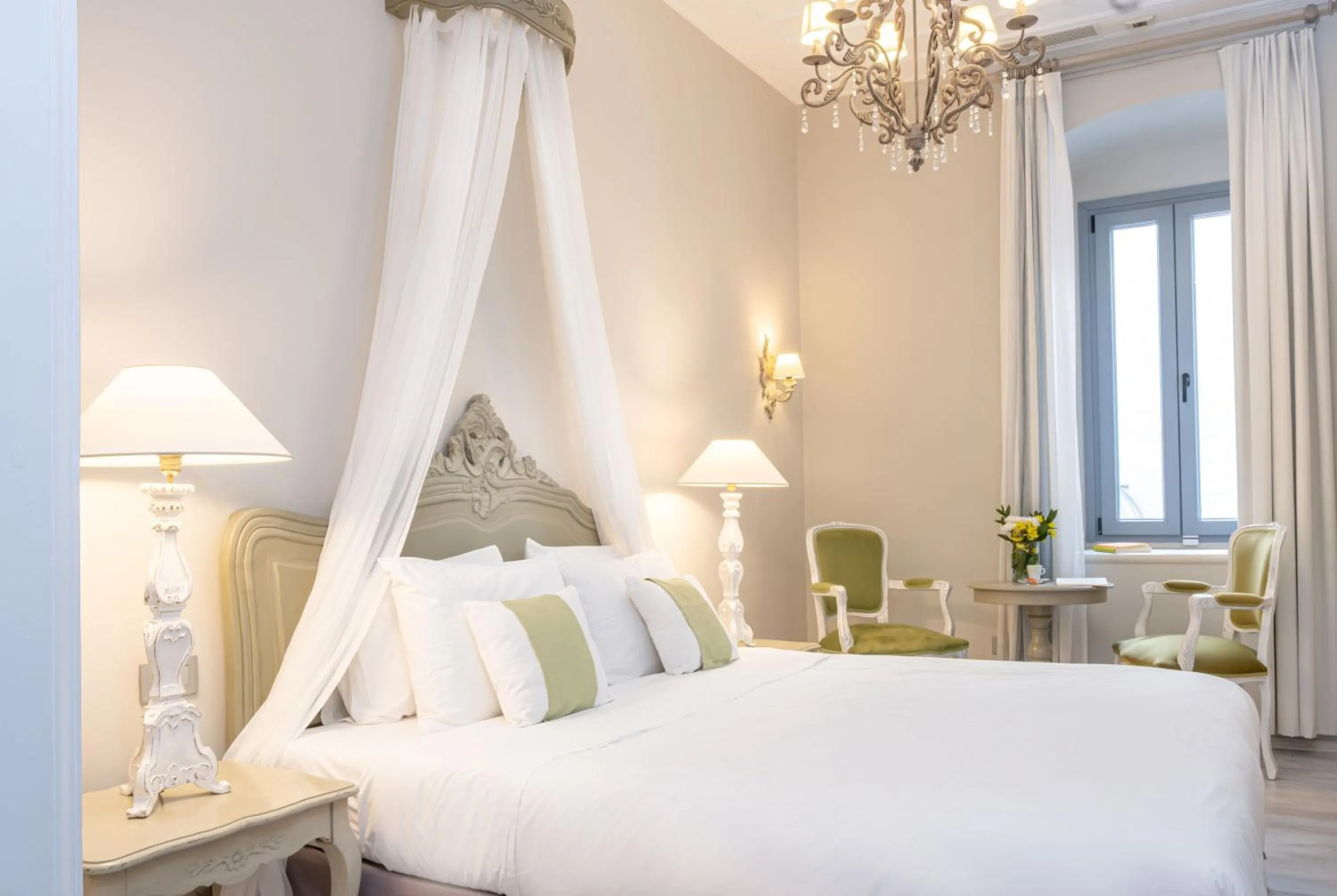 Bed in Micra Anglia Boutique Hotel & Spa