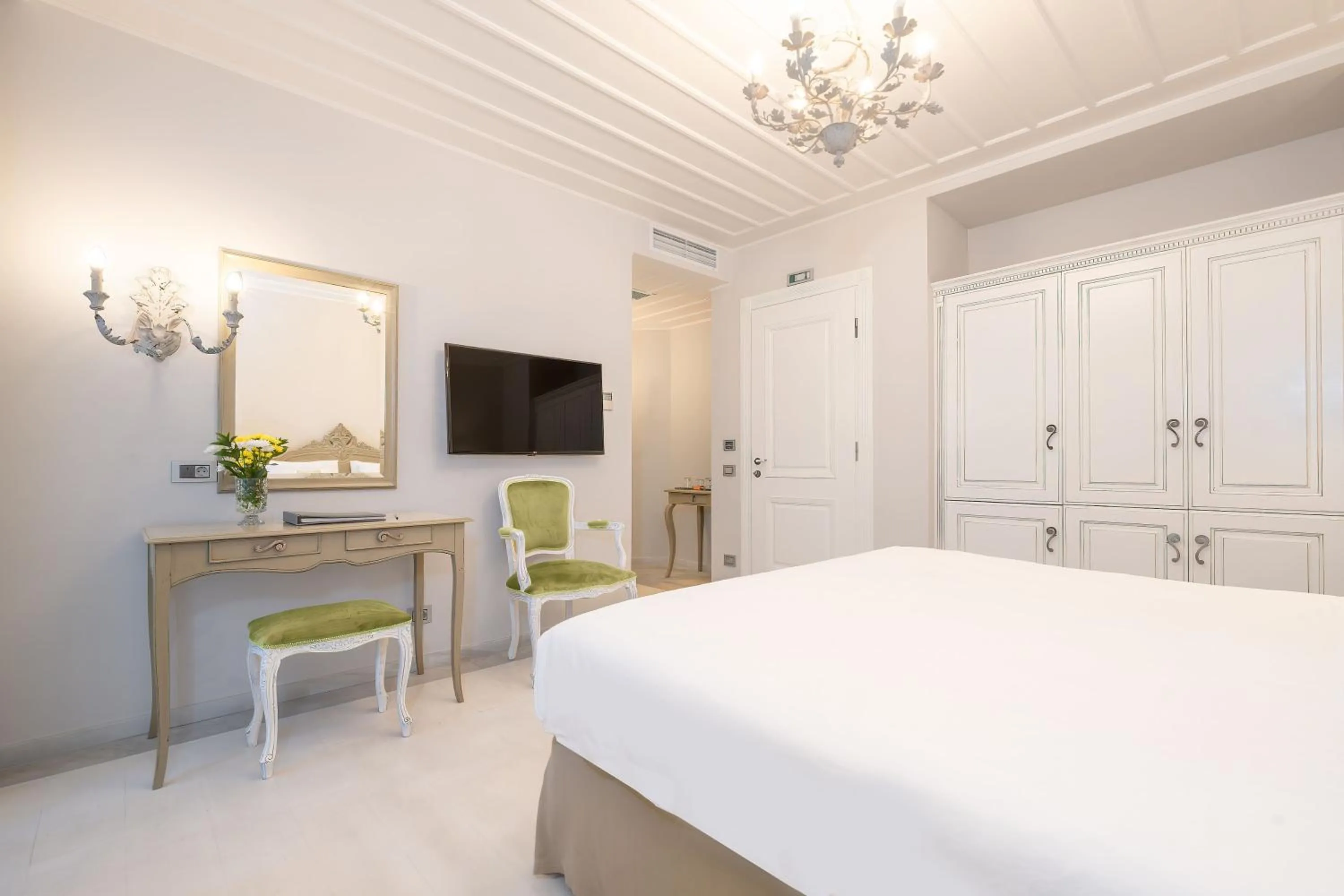 Bedroom, Bed in Micra Anglia Boutique Hotel & Spa