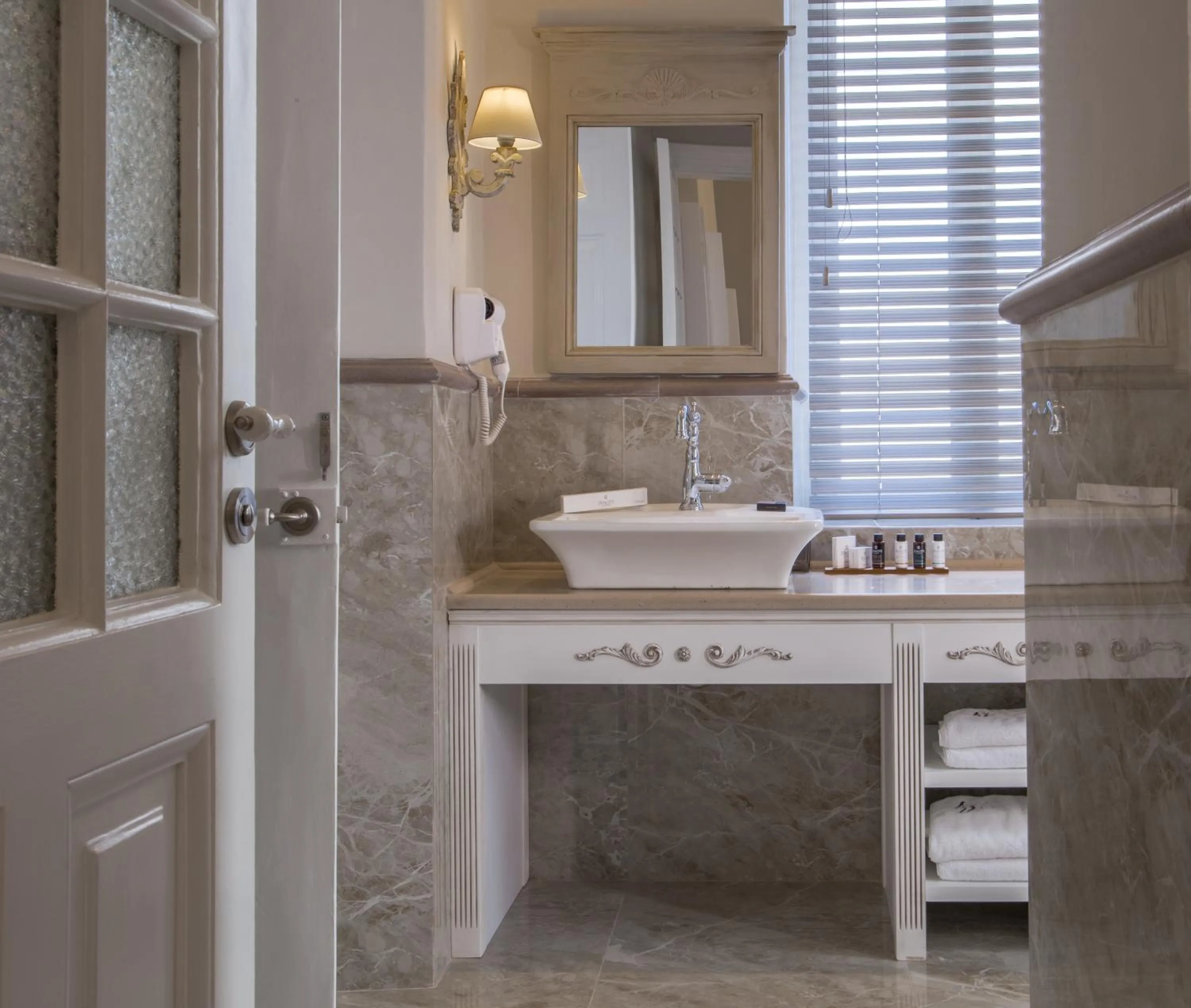 Bathroom in Micra Anglia Boutique Hotel & Spa