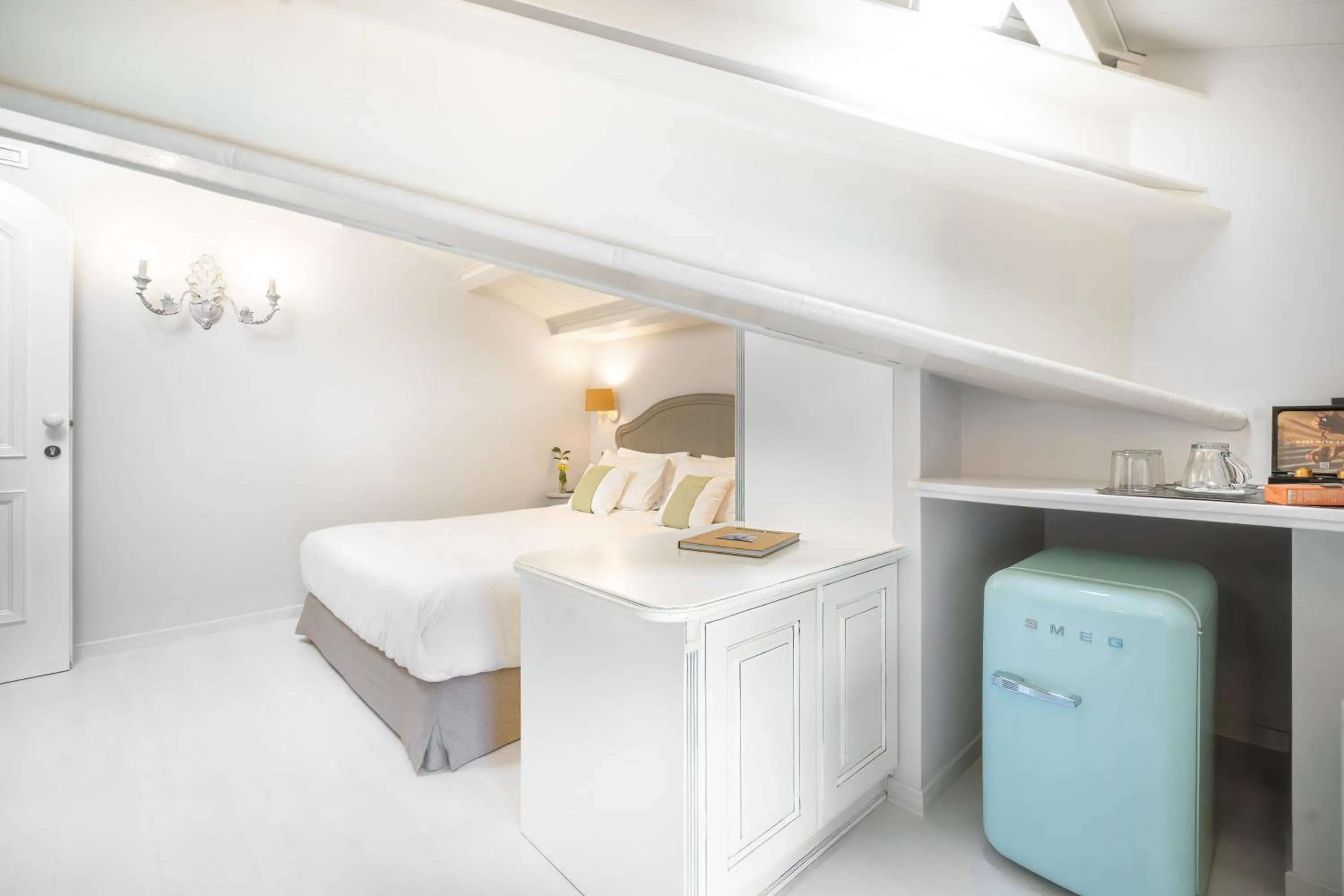 Bed in Micra Anglia Boutique Hotel & Spa