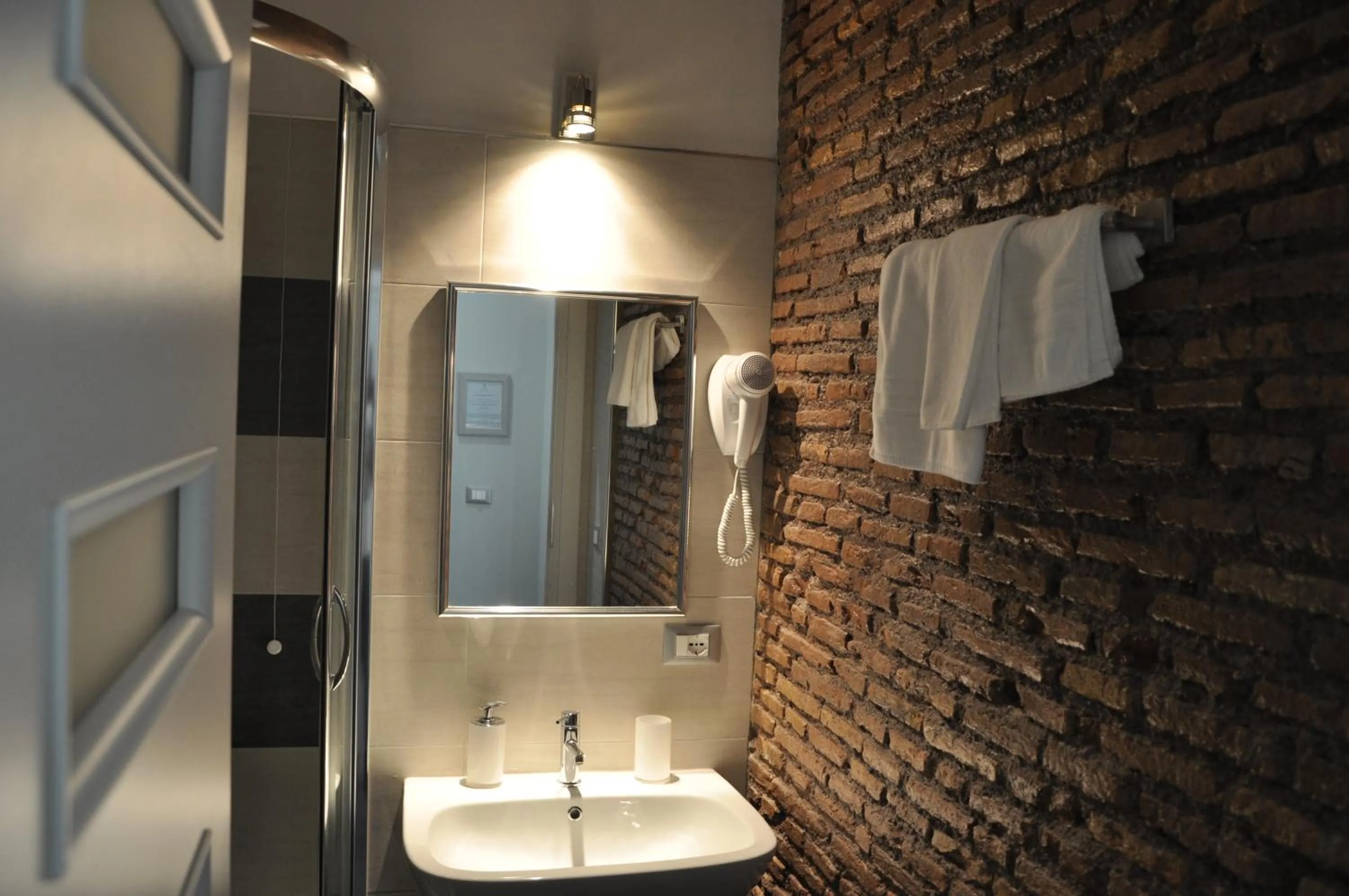 Bathroom in Maison Imperiale