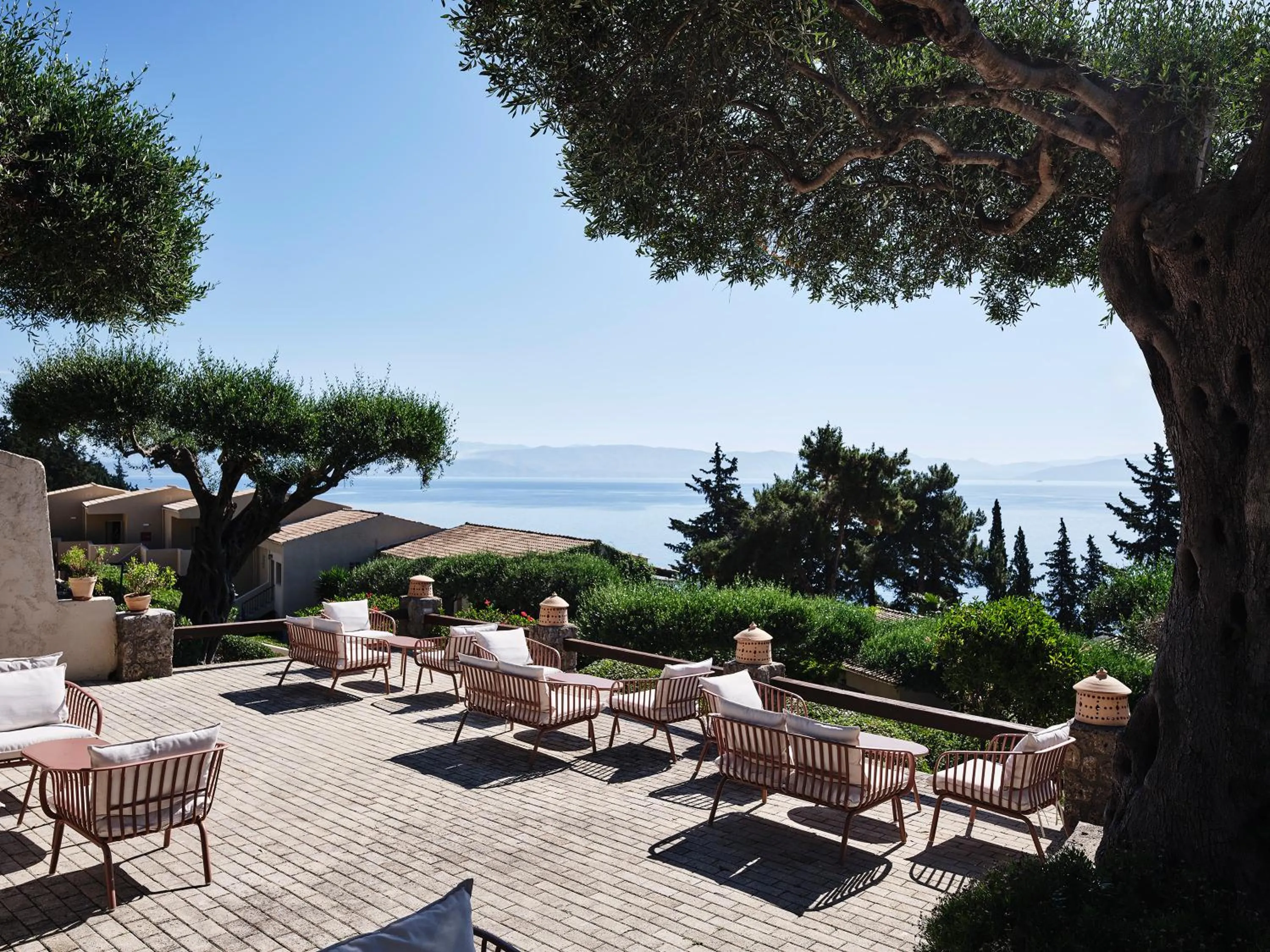 Lounge or bar in Aeolos Beach Resort