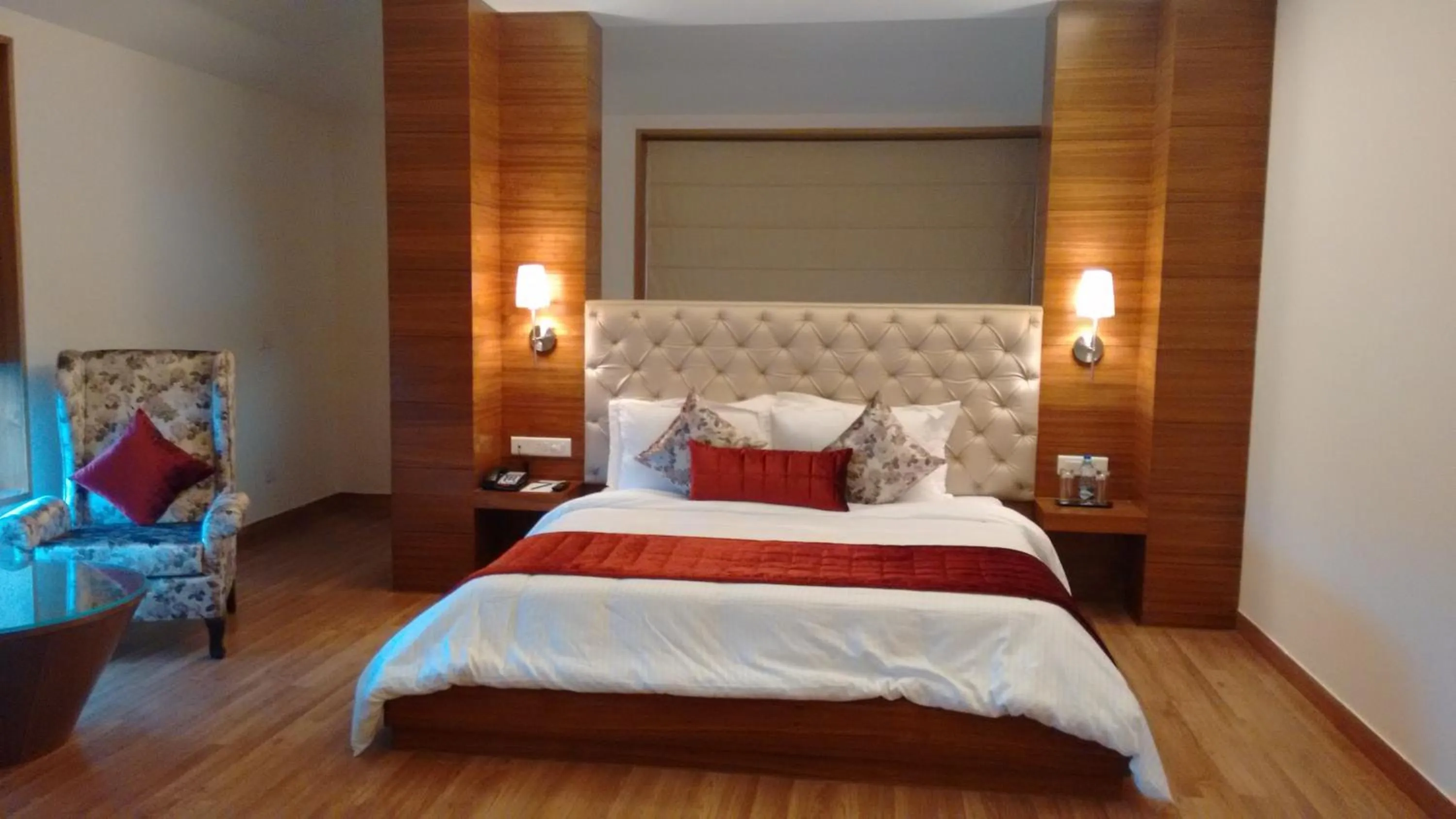 Bed in RS Sarovar Portico