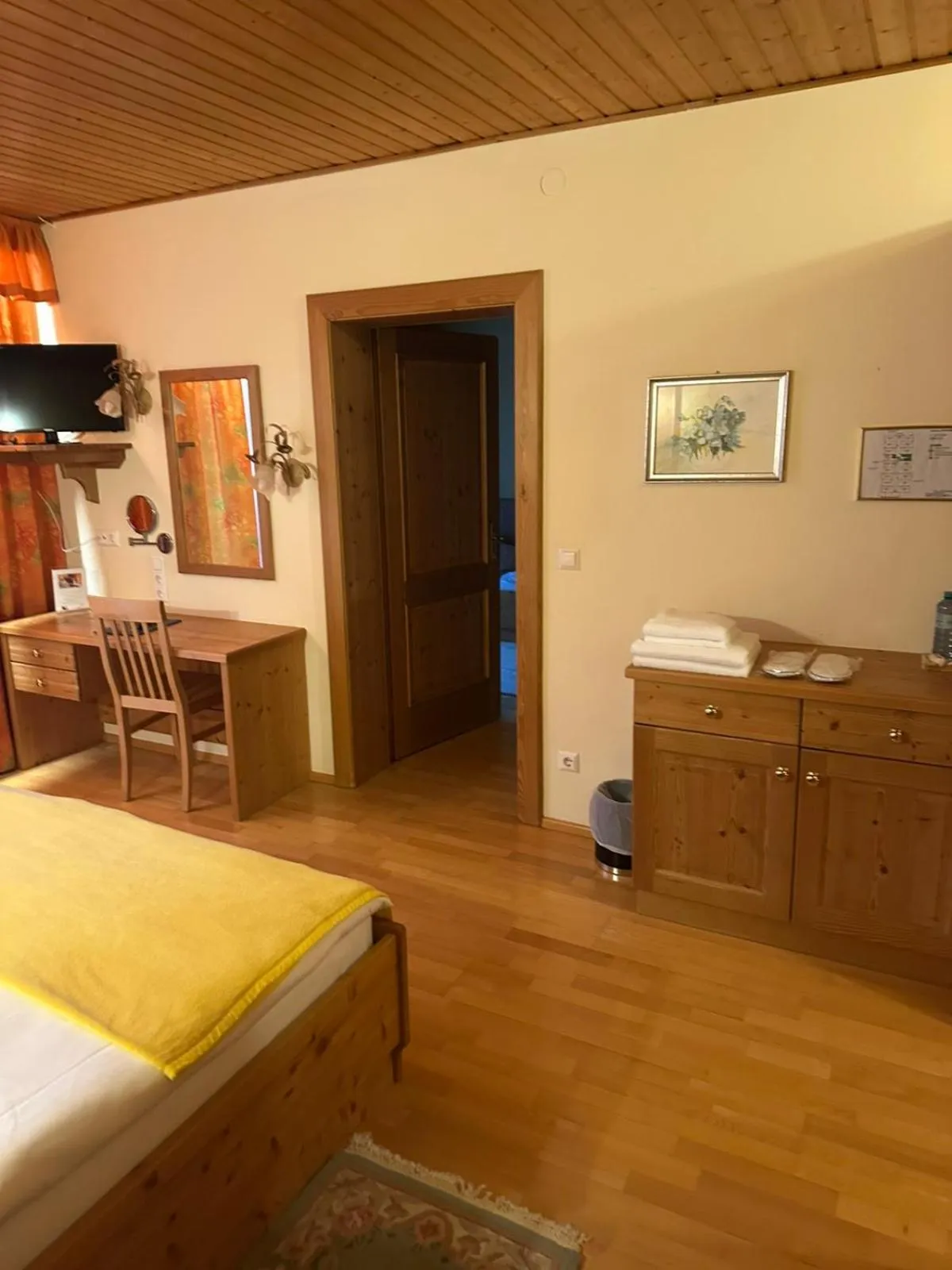 Bed in Hotel Paradiesquelle