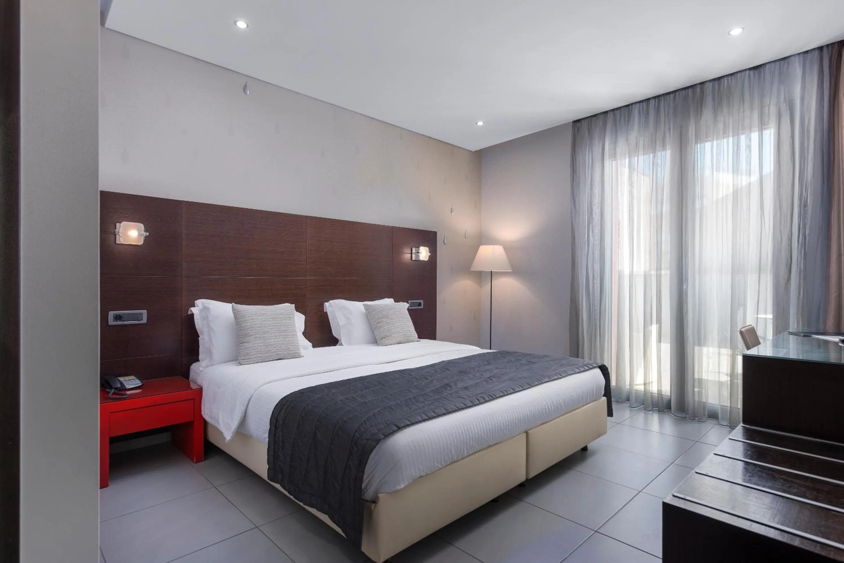 Bedroom, Bed in Habitat Hotel